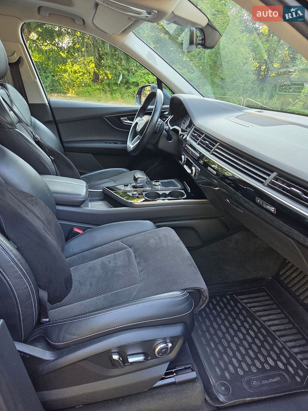 Audi Q7 2017 VIN WAUZZZ4M7HD046425 фото оголошення 5 з 23