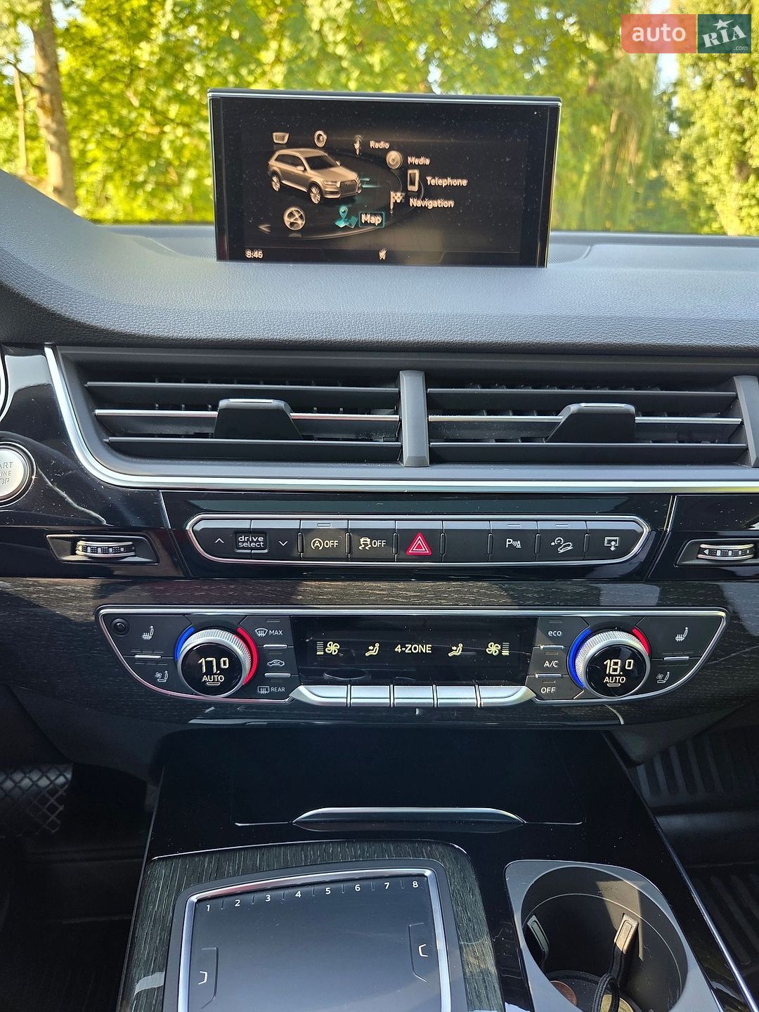 Audi Q7 2017 VIN WAUZZZ4M7HD046425 фото оголошення 12 з 23