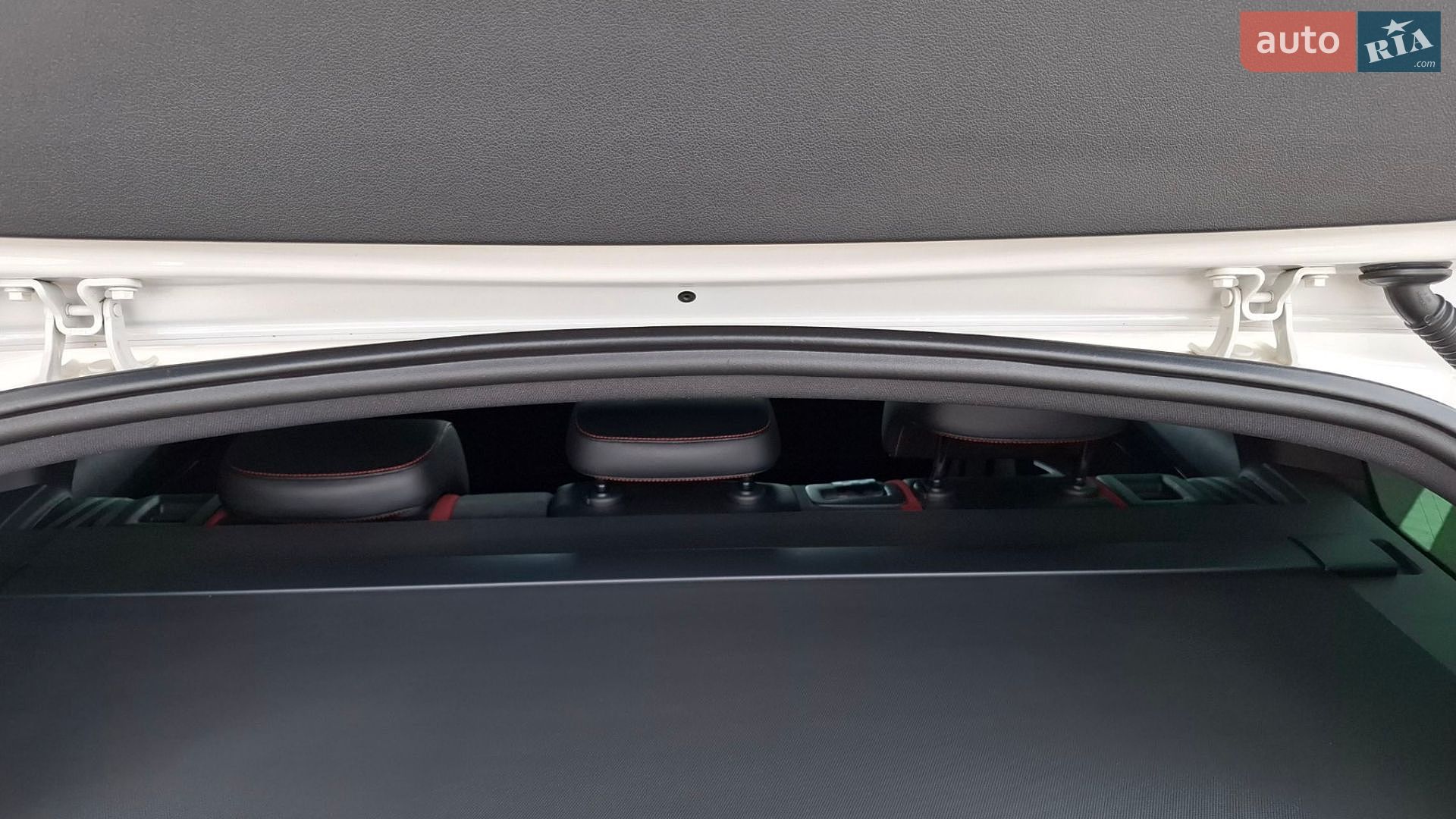 Skoda Octavia 2019 VIN TMBLK7NEXL0042670 фото оголошення 42 з 83