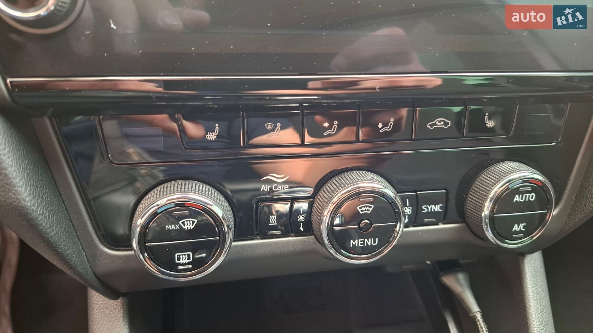 Skoda Octavia 2019 VIN TMBLK7NEXL0042670 фото оголошення 64 з 83