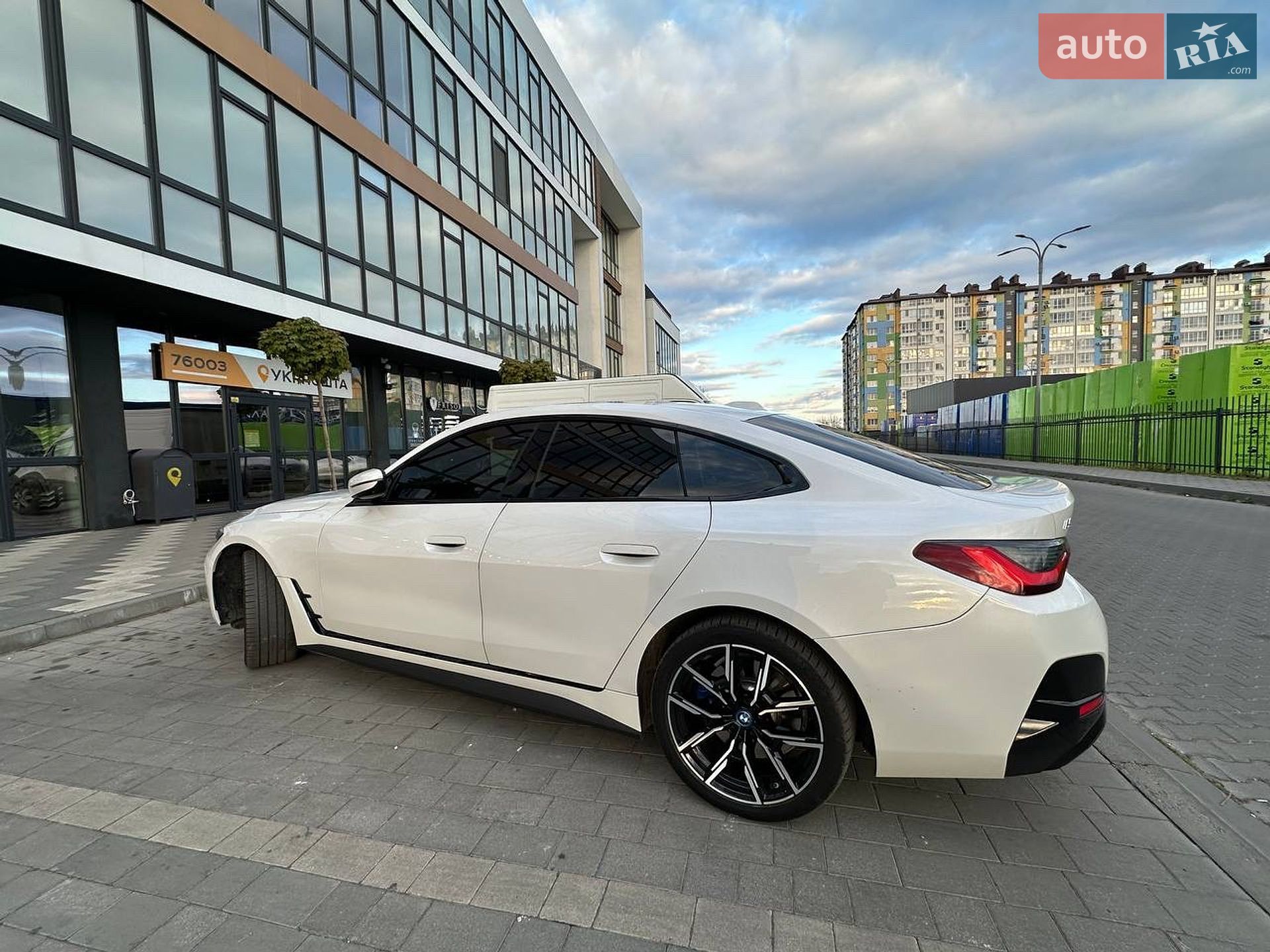 BMW i4 2022 VIN WBY73AW08PFN85760 фото оголошення 4 з 37