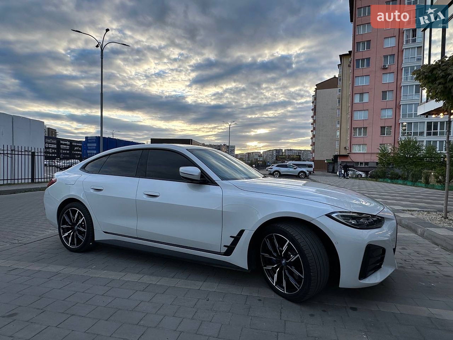 BMW i4 2022 VIN WBY73AW08PFN85760 фото оголошення 6 з 37