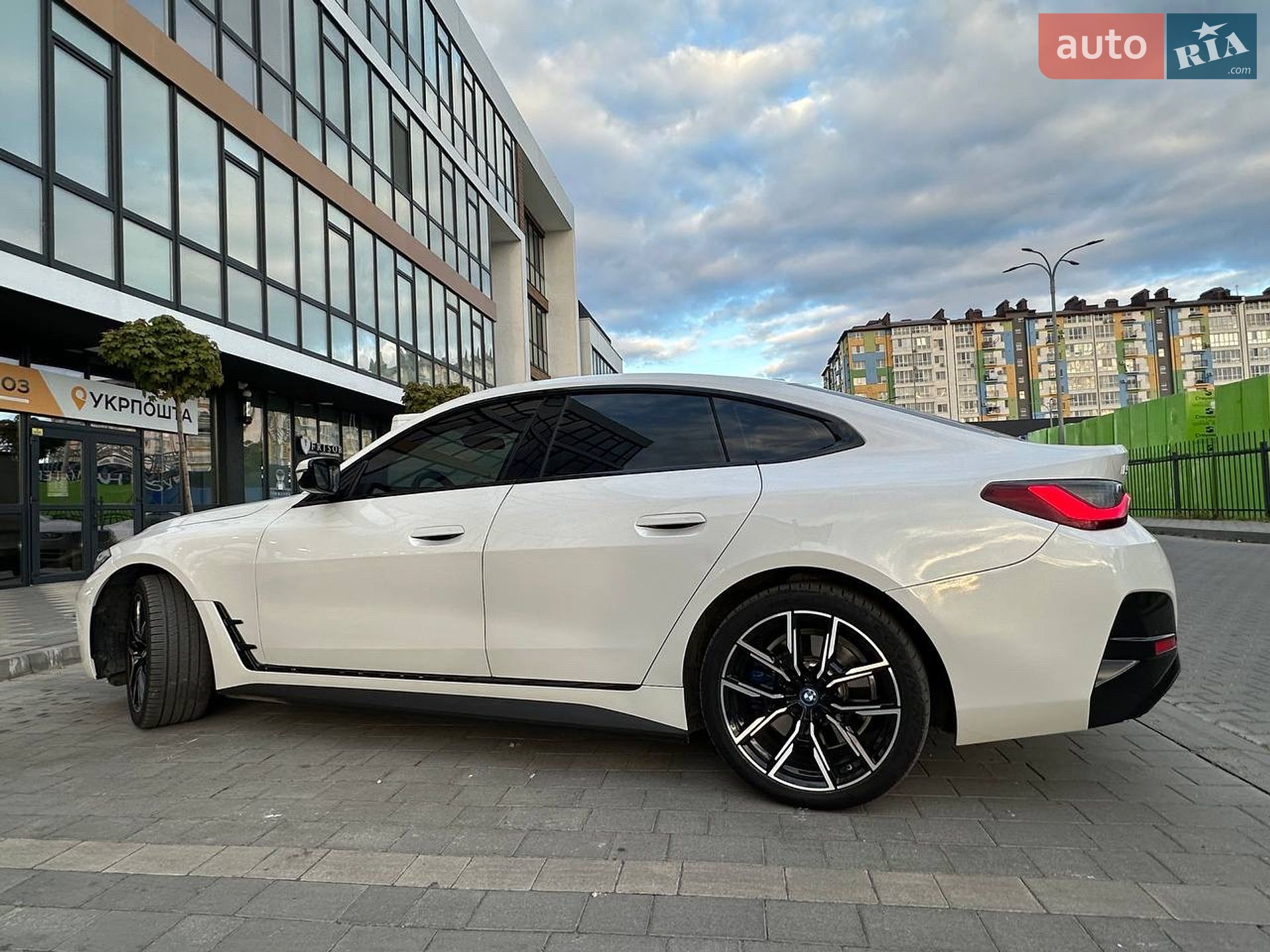 BMW i4 2022 VIN WBY73AW08PFN85760 фото оголошення 8 з 37