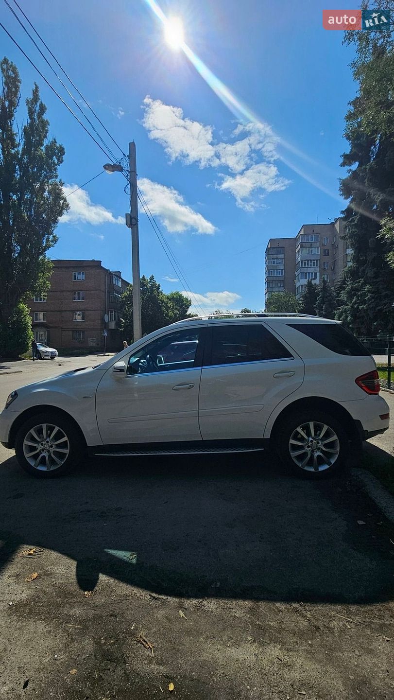 Mercedes-Benz M-Class 2011 VIN WDC1641861A760888 фото оголошення 4 з 9