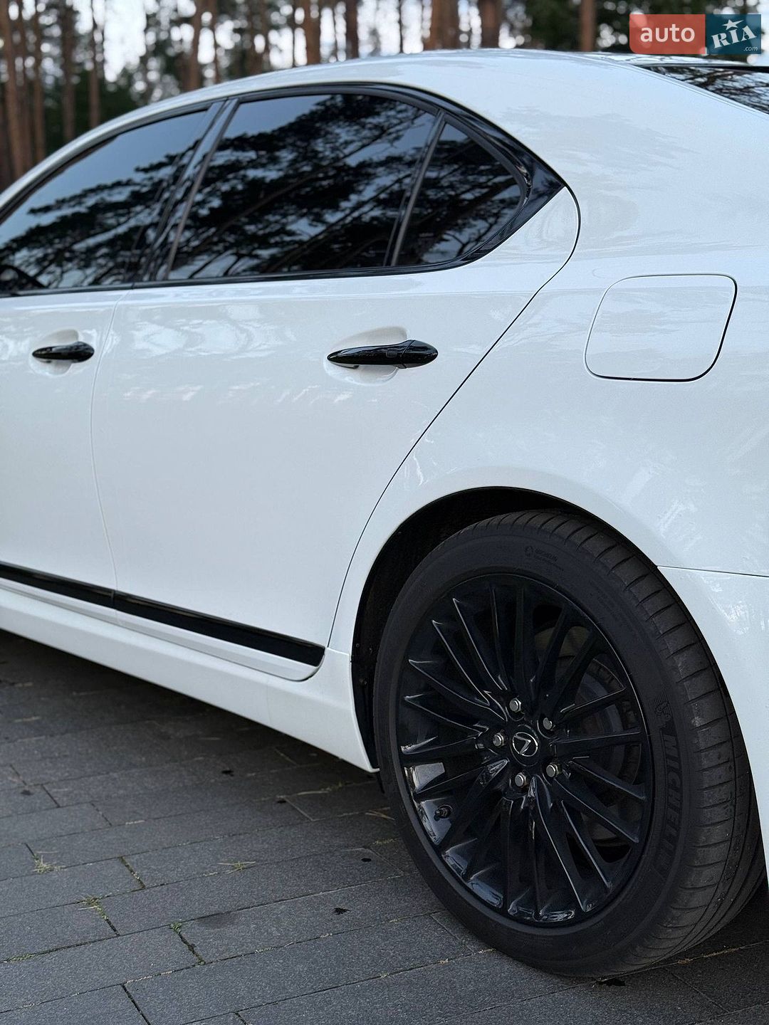 Lexus LS 2014 VIN JTHCL5EF4F5023242 фото оголошення 7 з 26