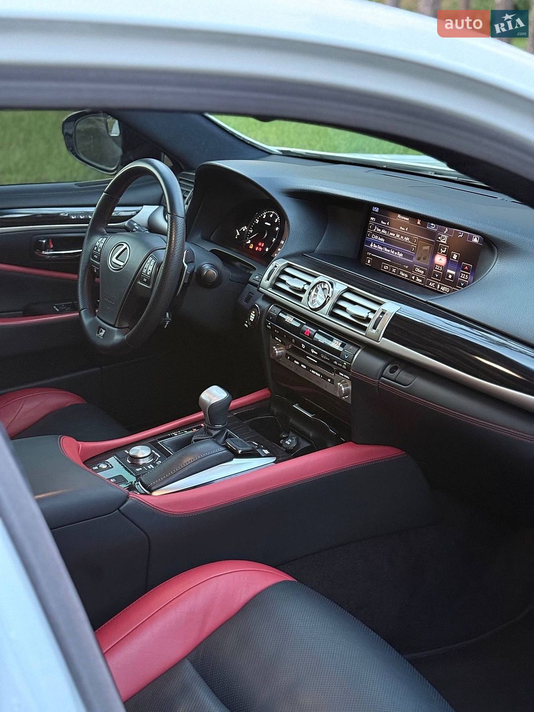 Lexus LS 2014 VIN JTHCL5EF4F5023242 фото оголошення 15 з 26