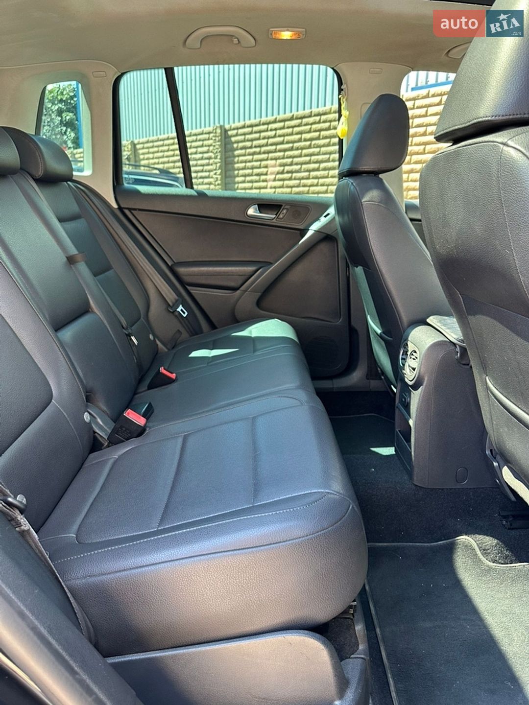 Volkswagen Tiguan 2009 VIN WVGBV7AX8AW515854 фото оголошення 34 з 40
