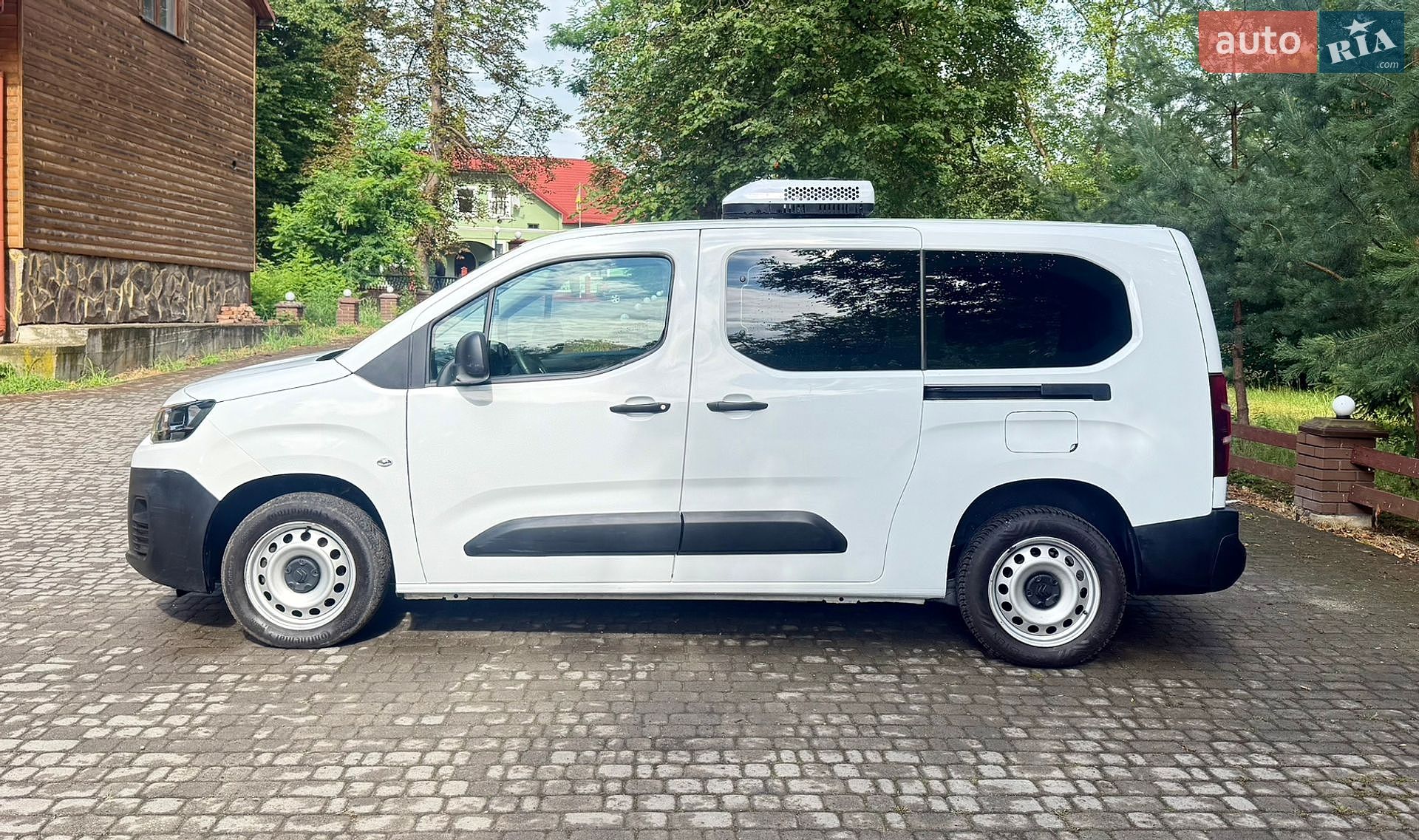 Citroen Berlingo 2021 VIN VR7EFYHYCMJ798685 фото оголошення 2 з 33