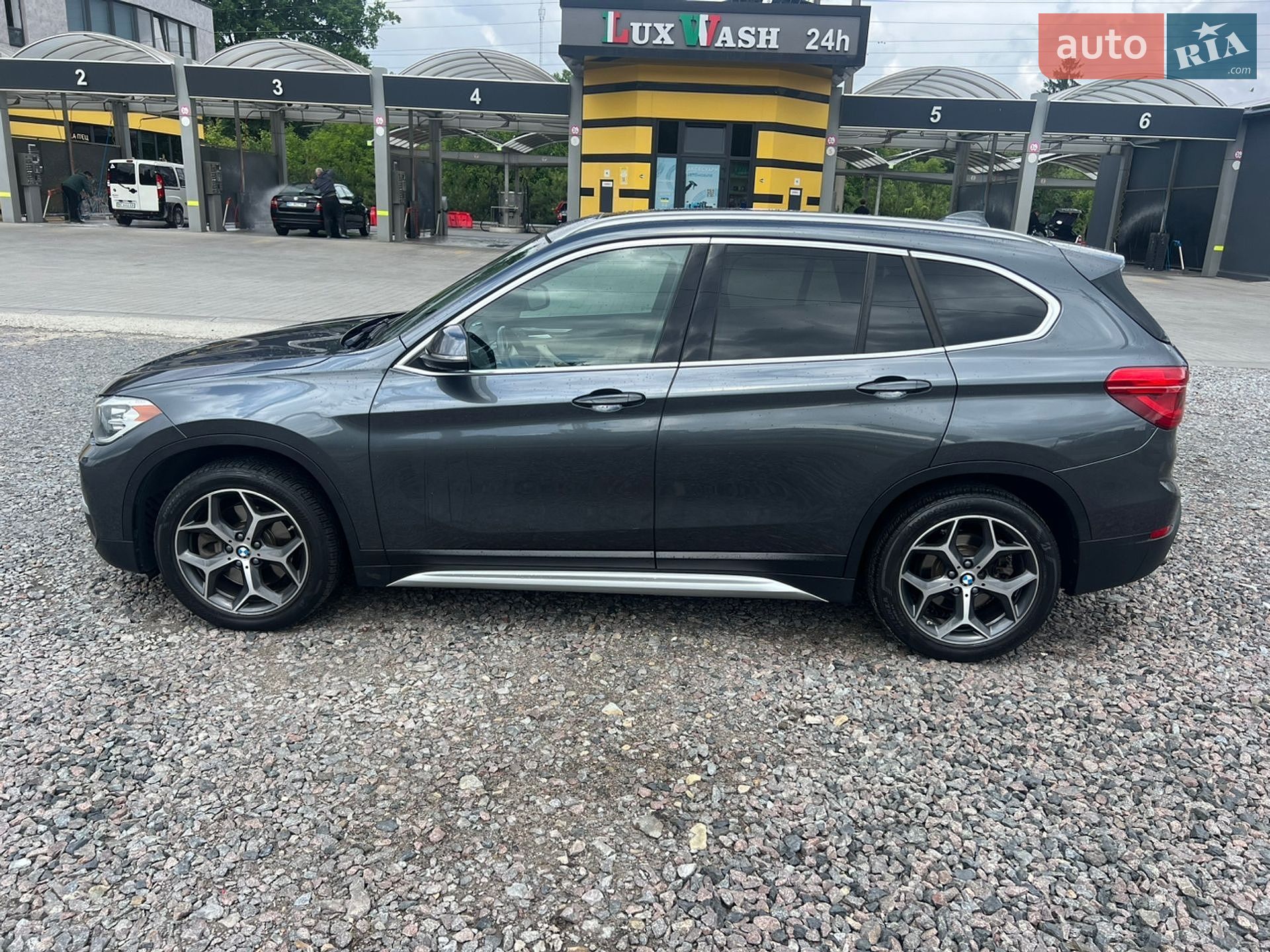 BMW X1 2018 VIN WBXHT3C31J3H31737 фото оголошення 5 з 19