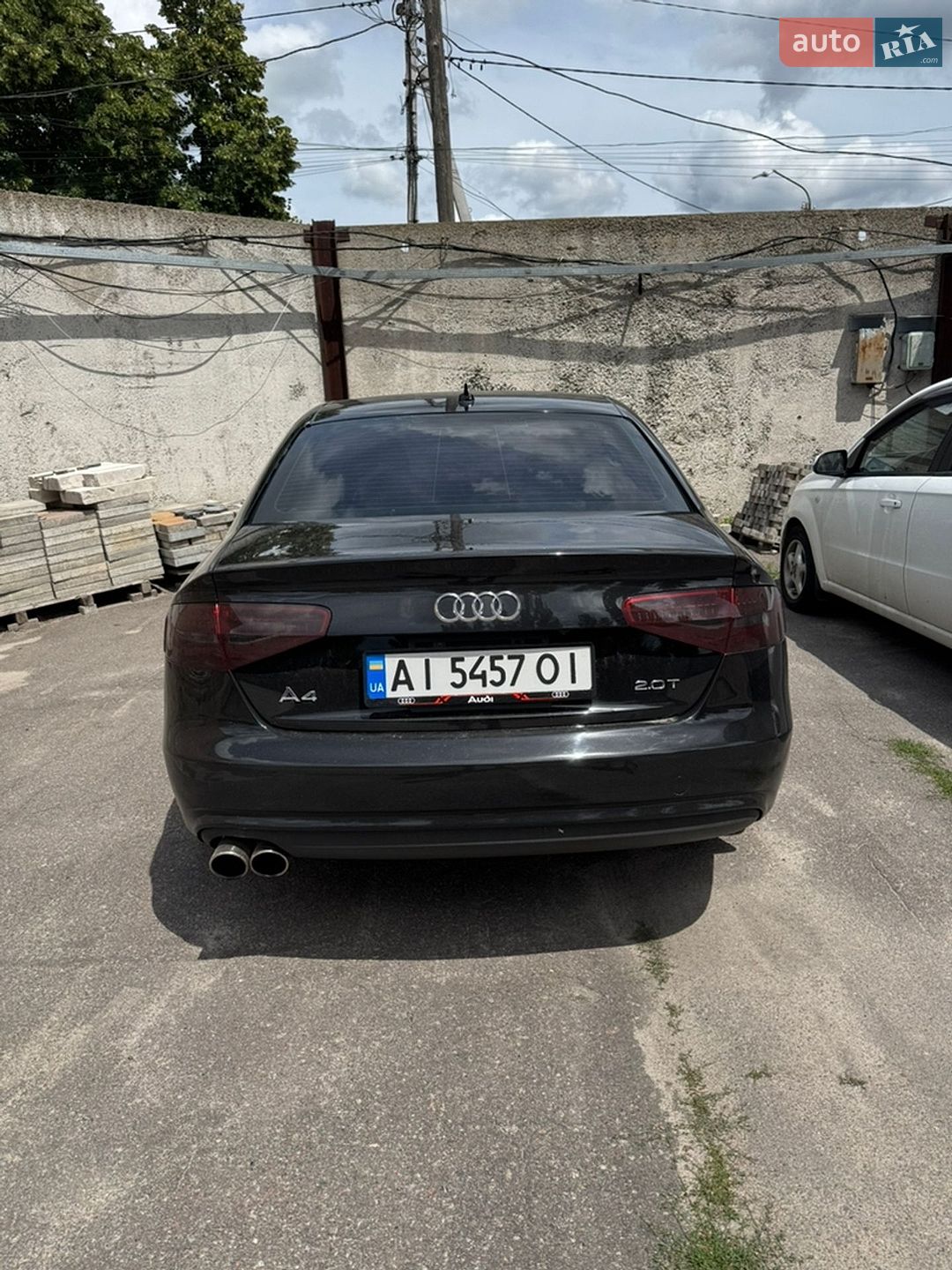 Audi A4 2012 VIN WAUAFAFL0DN010981 фото оголошення 4 з 9
