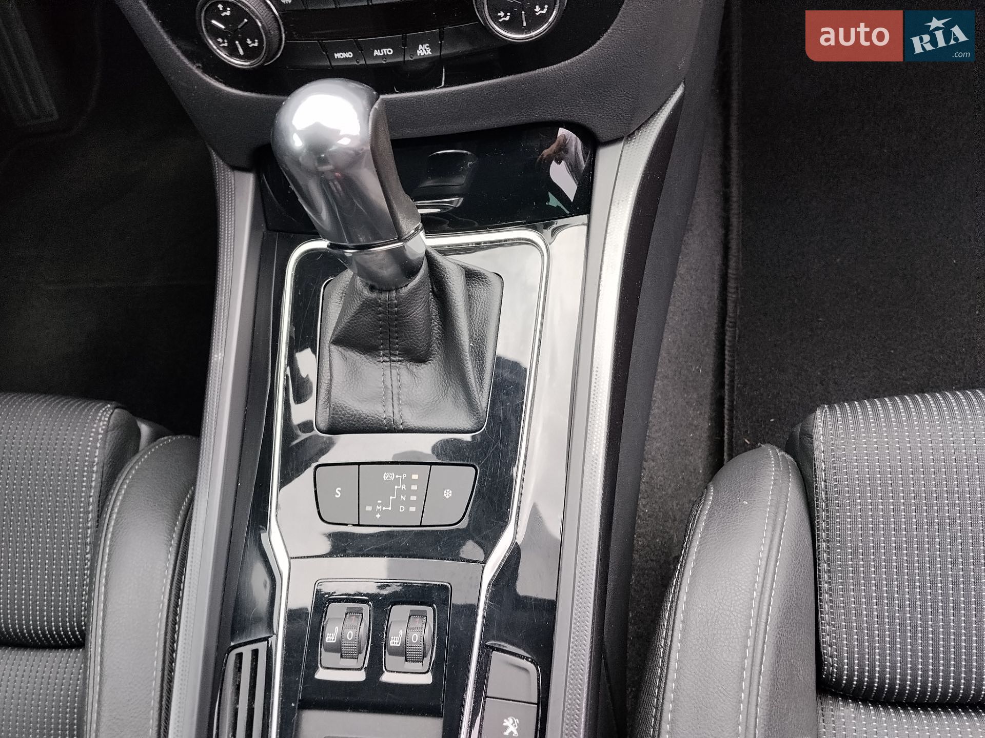 Peugeot 508 2016 VIN VF38EAHWTFL017072 фото оголошення 36 з 40