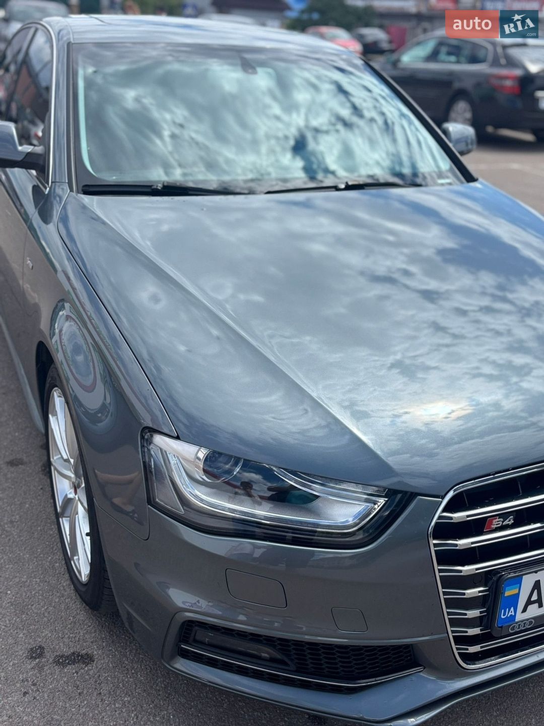 Audi A4 2014 VIN WAUFFAFL1FN002669 фото оголошення 4 з 25