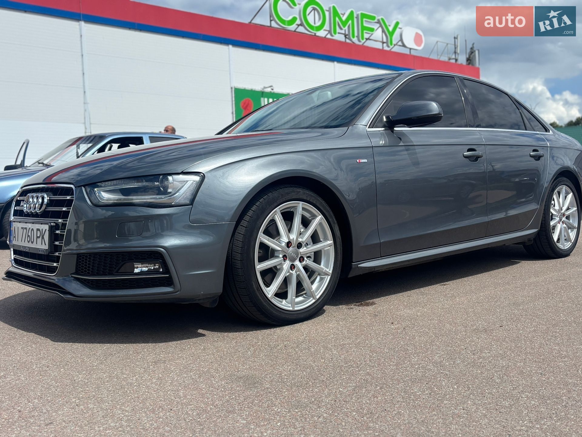 Audi A4 2014 VIN WAUFFAFL1FN002669 фото оголошення 5 з 25