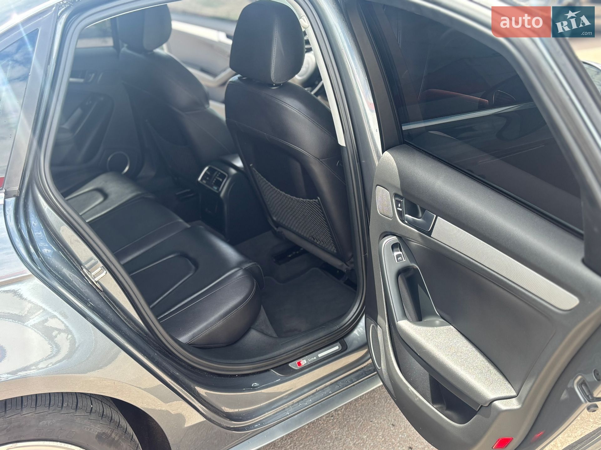 Audi A4 2014 VIN WAUFFAFL1FN002669 фото оголошення 16 з 25