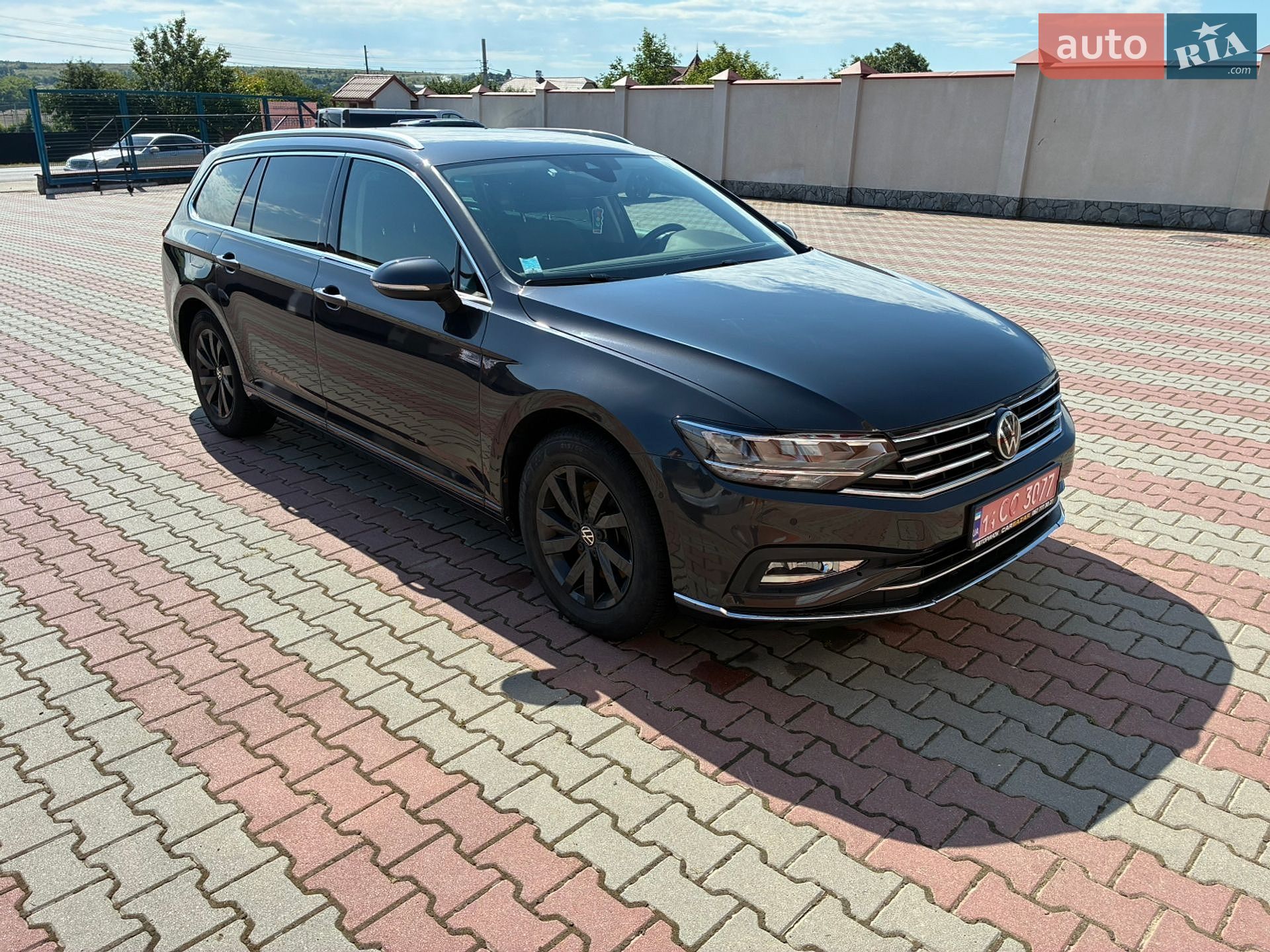 Volkswagen Passat 2022 VIN WVWZZZ3CZPE012198 фото оголошення 2 з 15