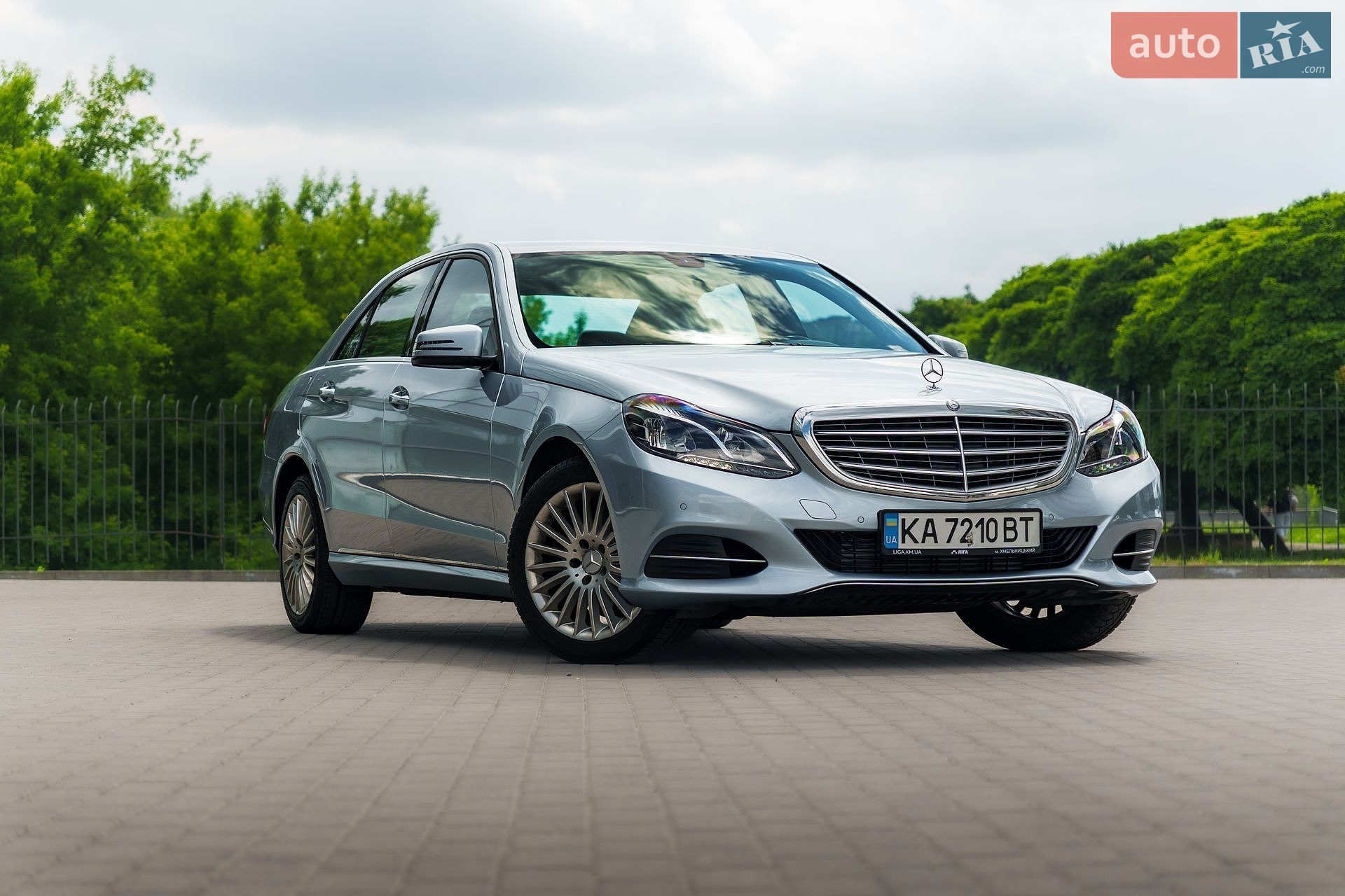 Mercedes-Benz E-Class 2013 VIN WDD2120021A910505 фото оголошення 2 з 64
