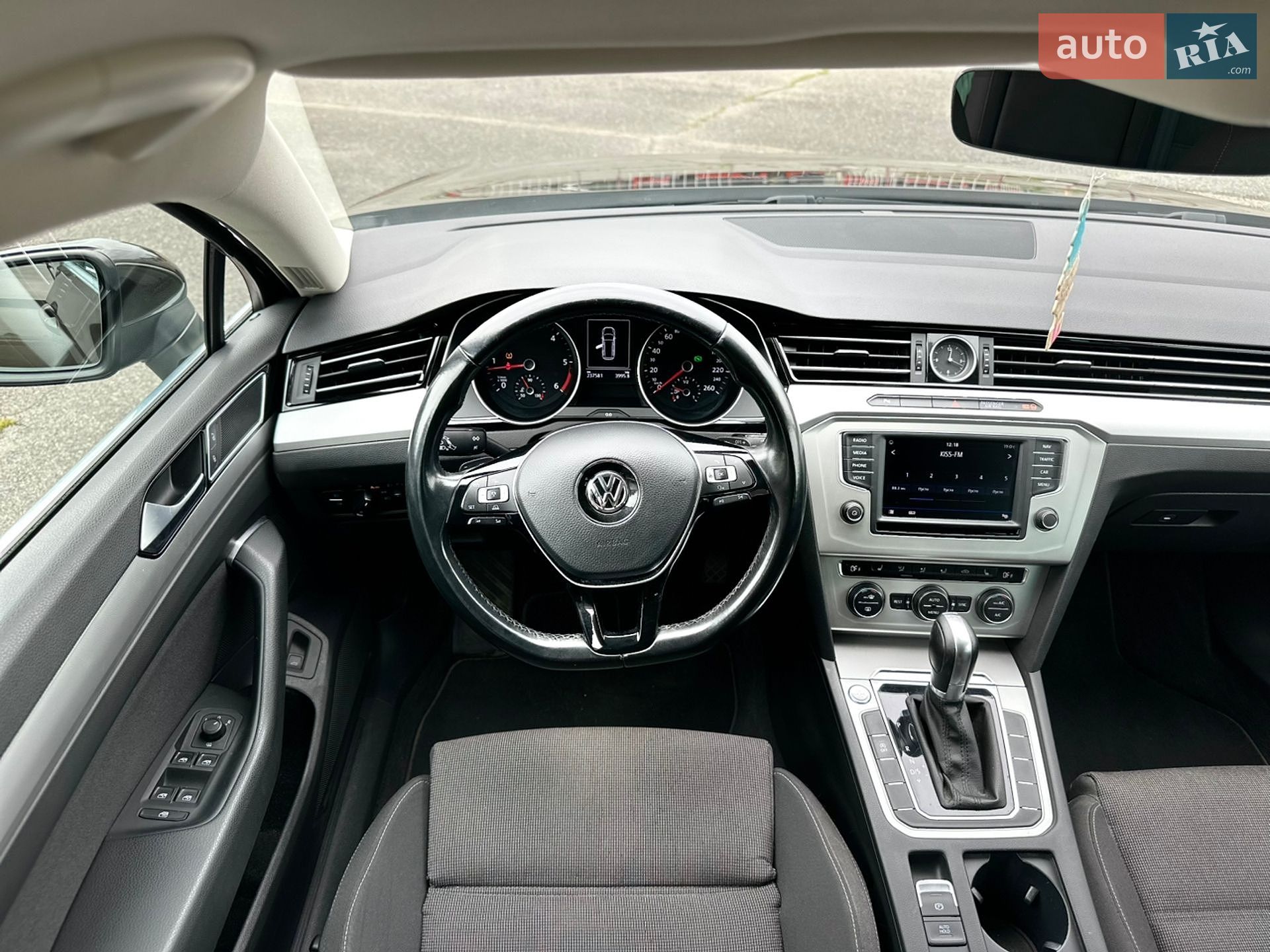Volkswagen Passat 2017 VIN WVWZZZ3CZHE159336 фото оголошення 19 з 23