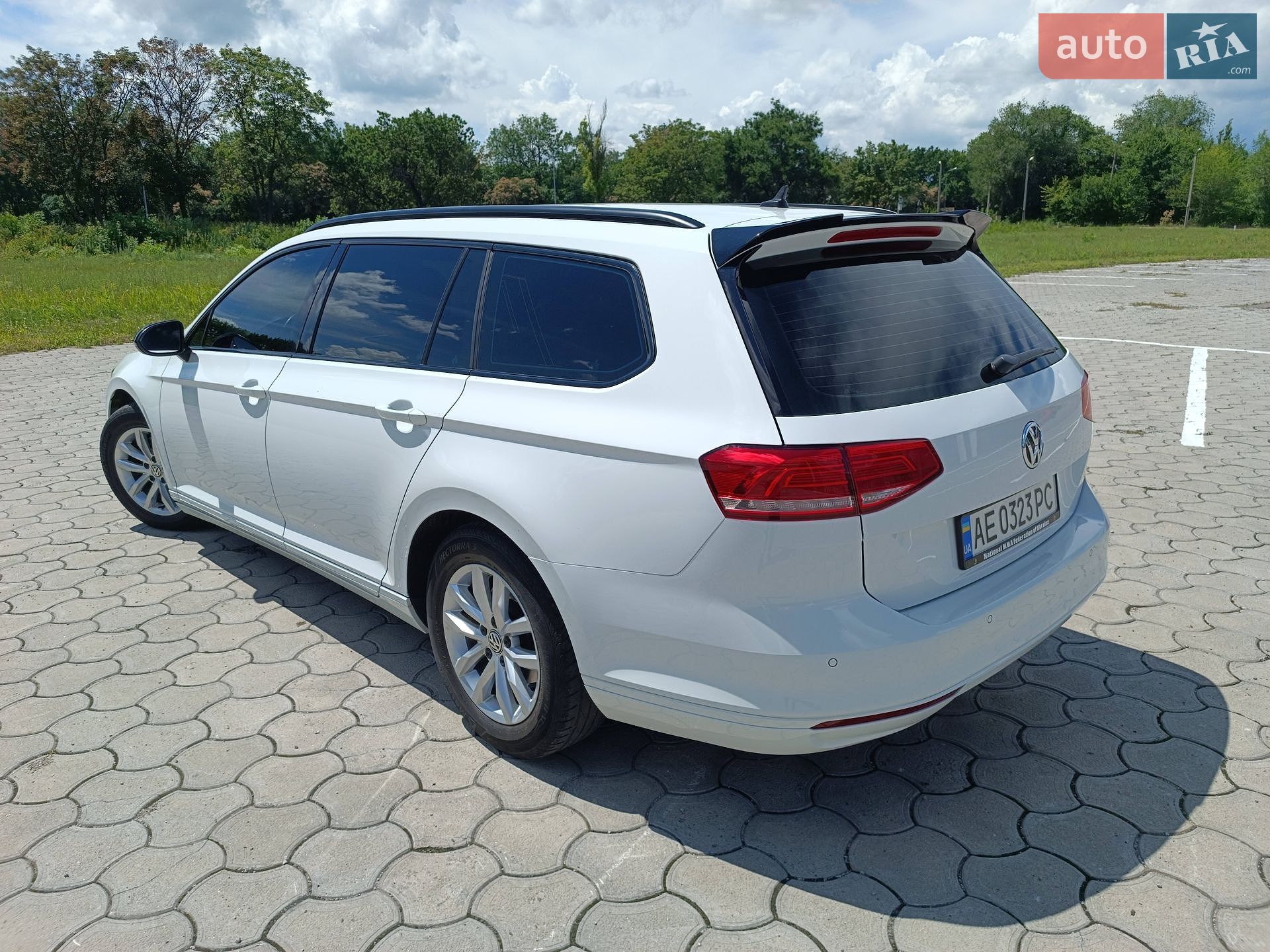 Volkswagen Passat 2018 VIN WVWZZZ3CZJE202229 фото оголошення 3 з 26