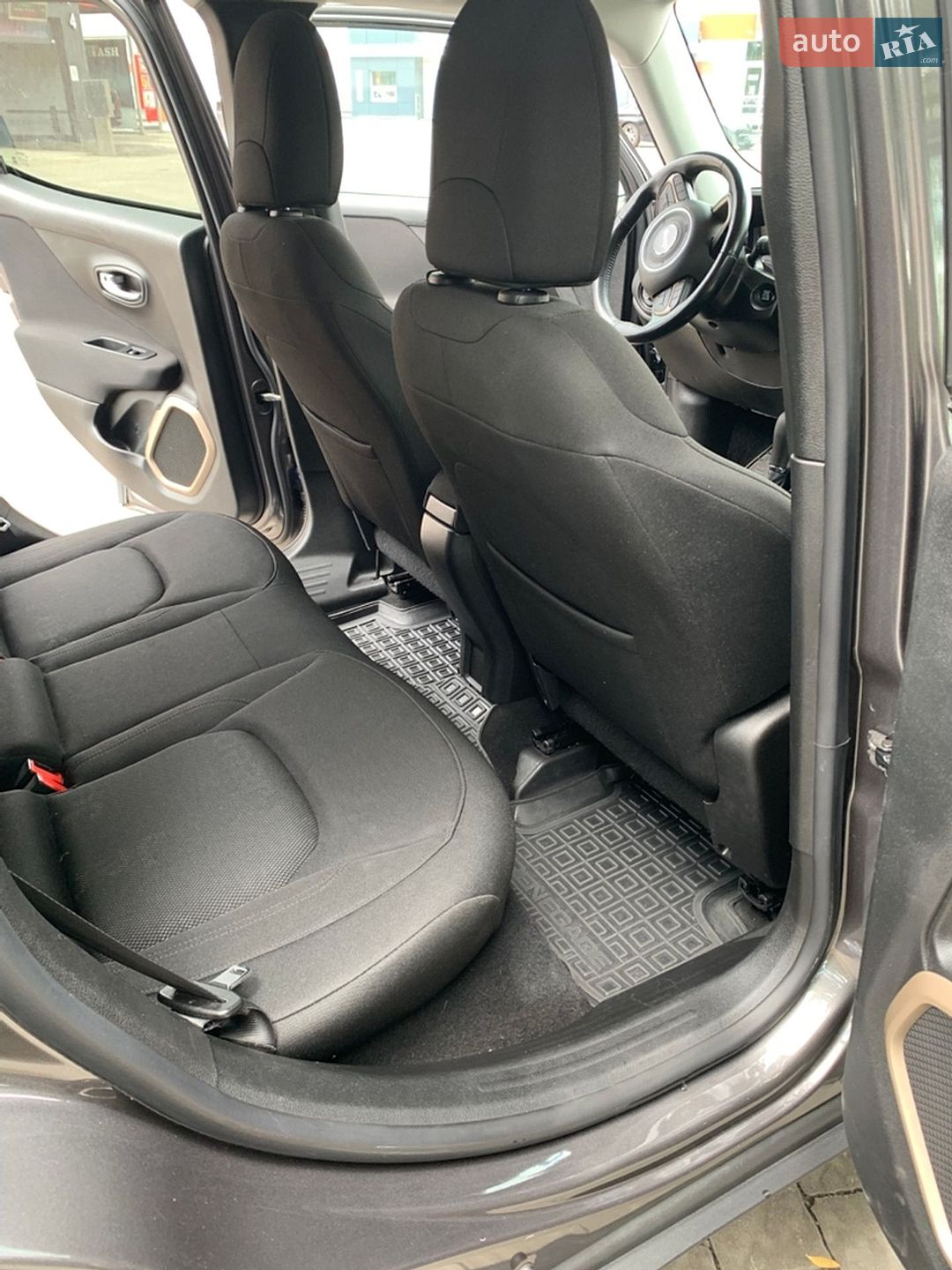 Jeep Renegade 2017 VIN ZACCJBBB8HPG59597 фото оголошення 21 з 58