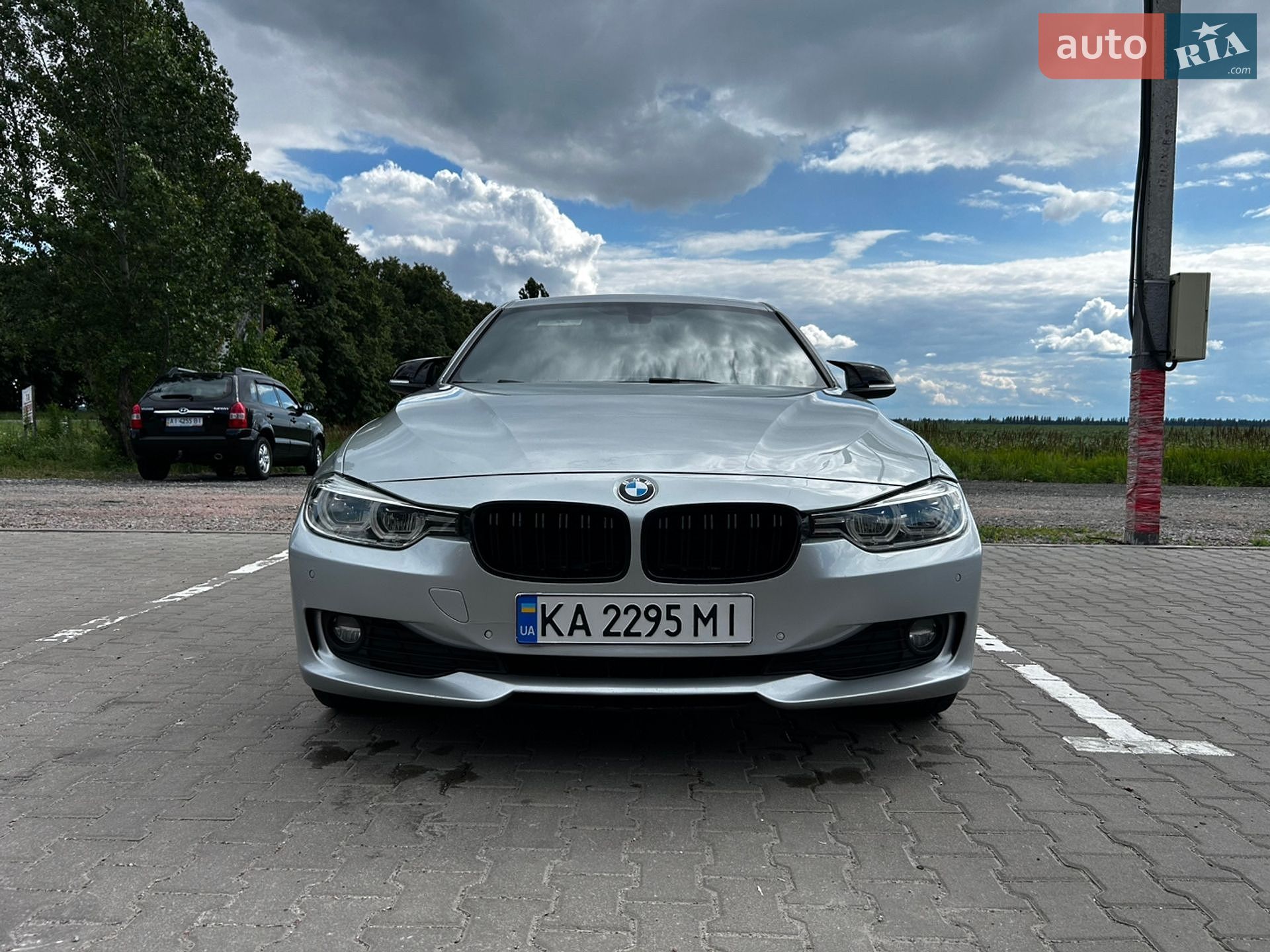 BMW 3 Series 2016 VIN WBA8E5C51GK388649 фото оголошення 11 з 12