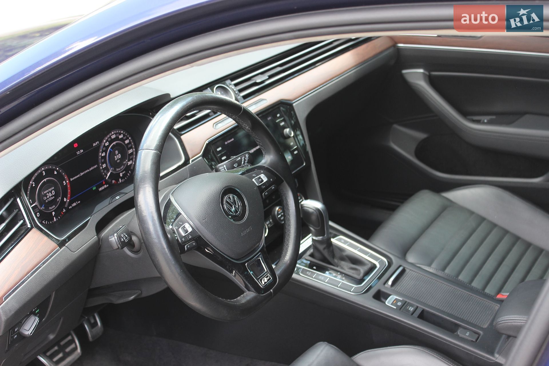 Volkswagen Passat Alltrack 2018 VIN WVWZZZ3CZJE216018 фото оголошення 18 з 37