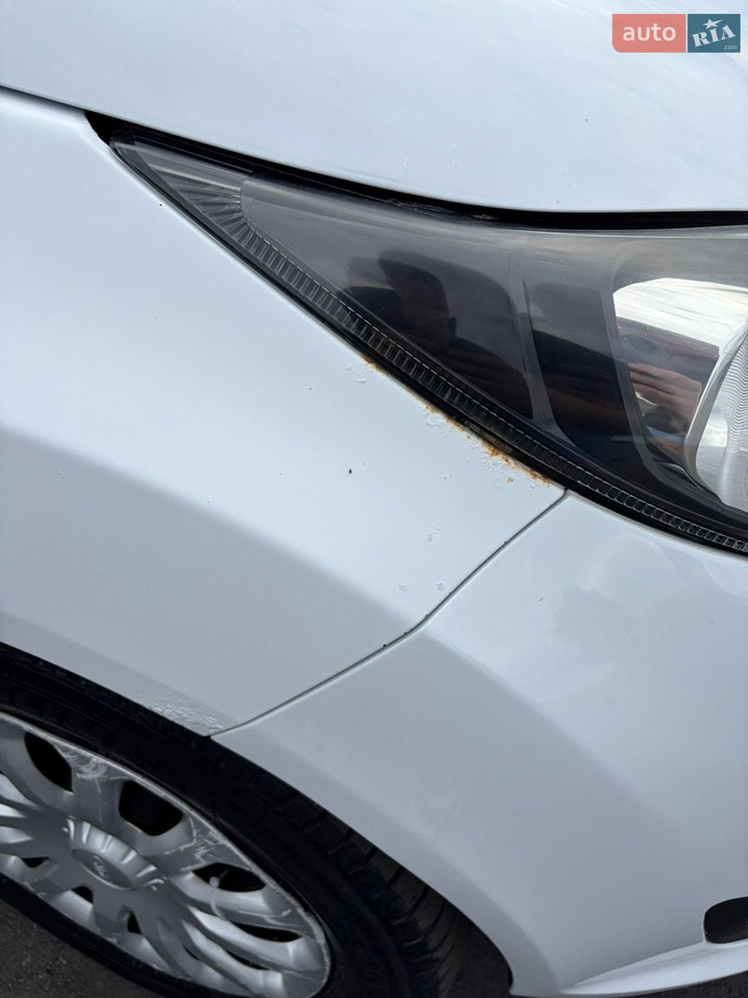 Ford Fiesta 2017 VIN WF0DXXGAKDHP28712 фото оголошення 11 з 18