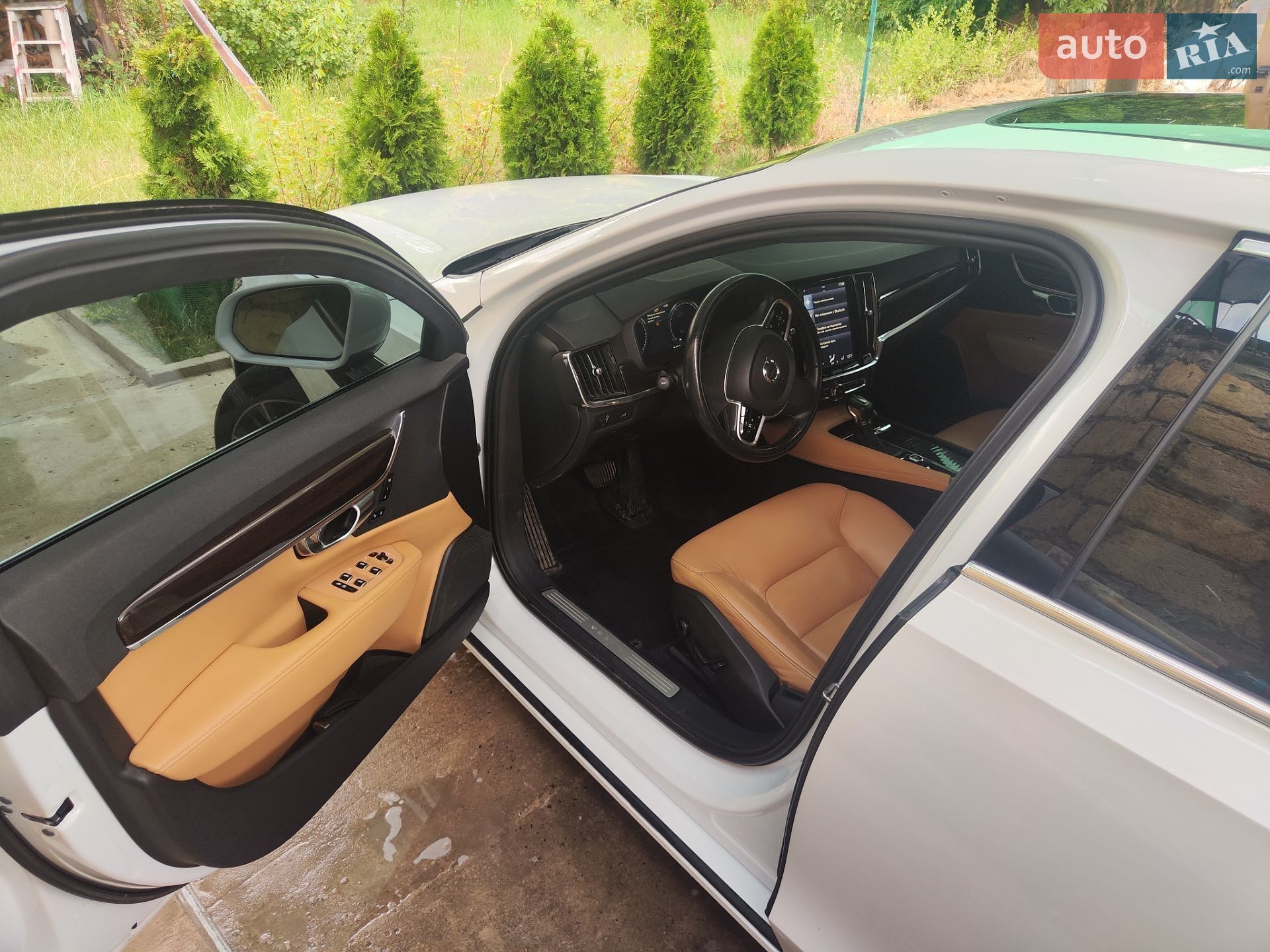 Volvo S90 2017 VIN LVY982MK1JP037731 фото оголошення 4 з 33