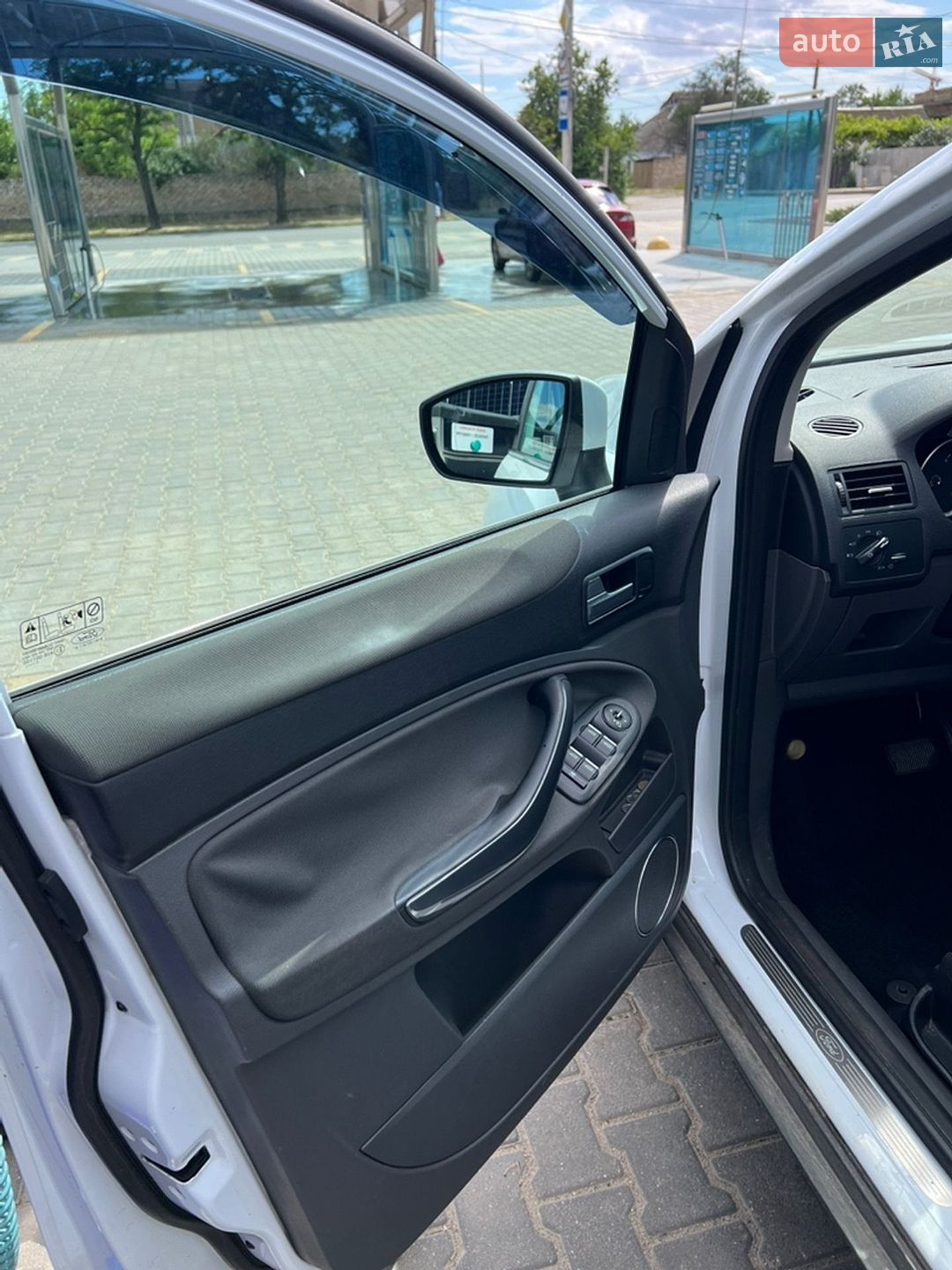Ford Kuga 2011 VIN WF0RXXGCDRBJ16118 фото оголошення 19 з 30