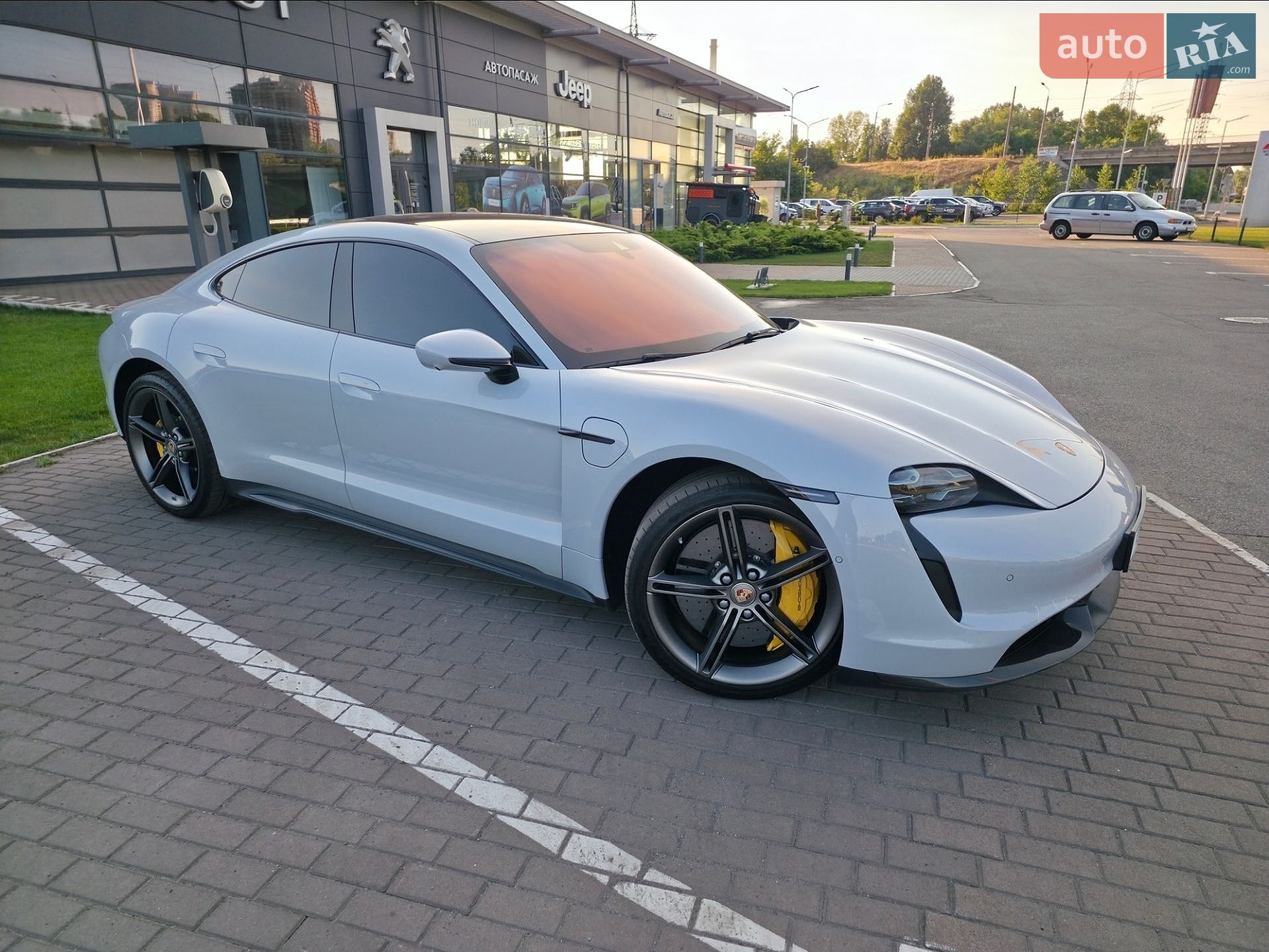 Porsche Taycan 2021 VIN WP0ZZZY1ZMSA57857 фото оголошення 5 з 44