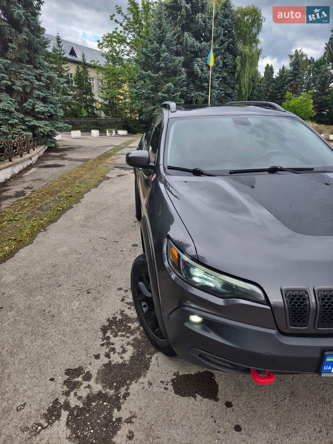 Jeep Cherokee 2019 VIN 1C4PJMBX3KD217924 фото оголошення 27 з 38