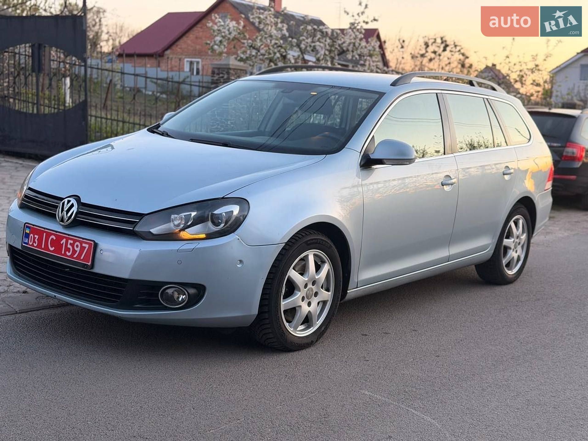 Volkswagen Golf 2010 VIN WVWZZZ1KZBM618920 фото оголошення 2 з 28