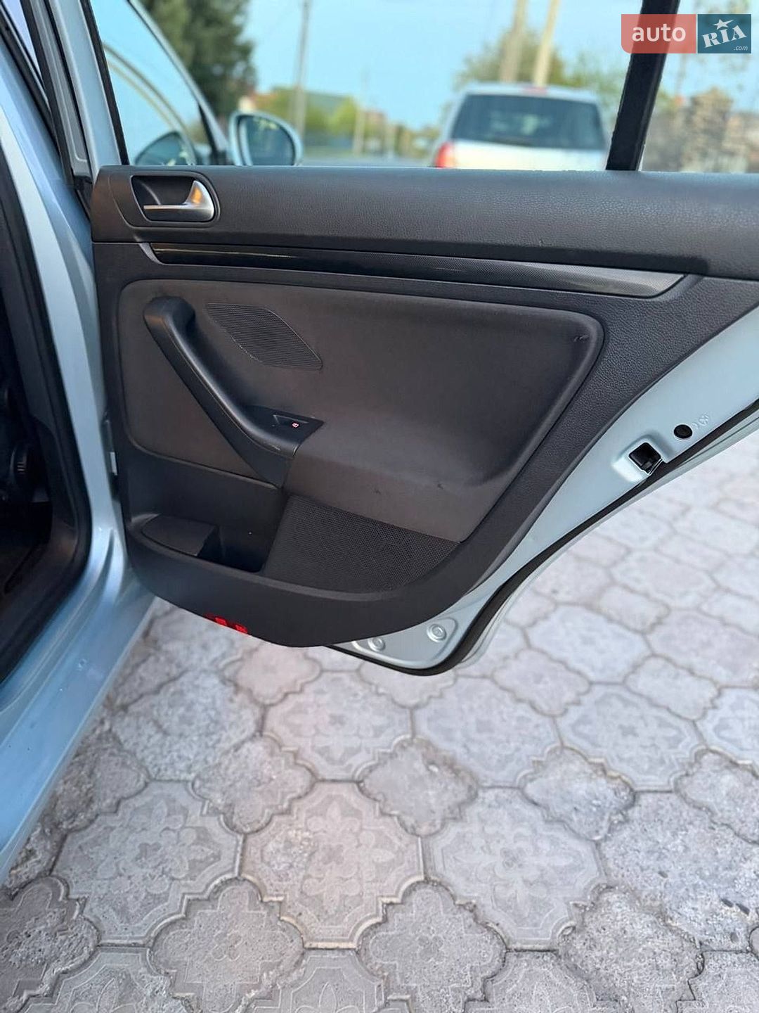 Volkswagen Golf 2010 VIN WVWZZZ1KZBM618920 фото оголошення 12 з 28