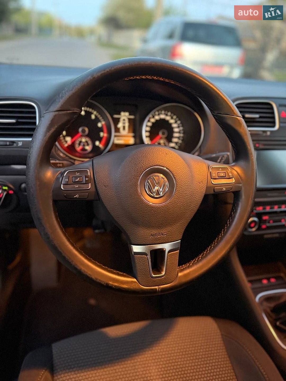 Volkswagen Golf 2010 VIN WVWZZZ1KZBM618920 фото оголошення 25 з 28