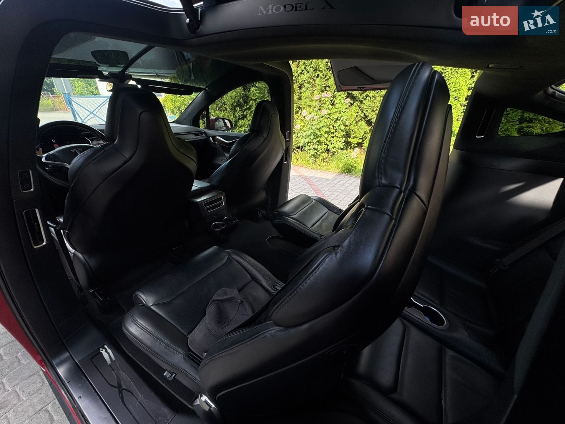 Tesla Model X 2017 VIN 5YJXCBE2XHF049120 фото оголошення 17 з 21