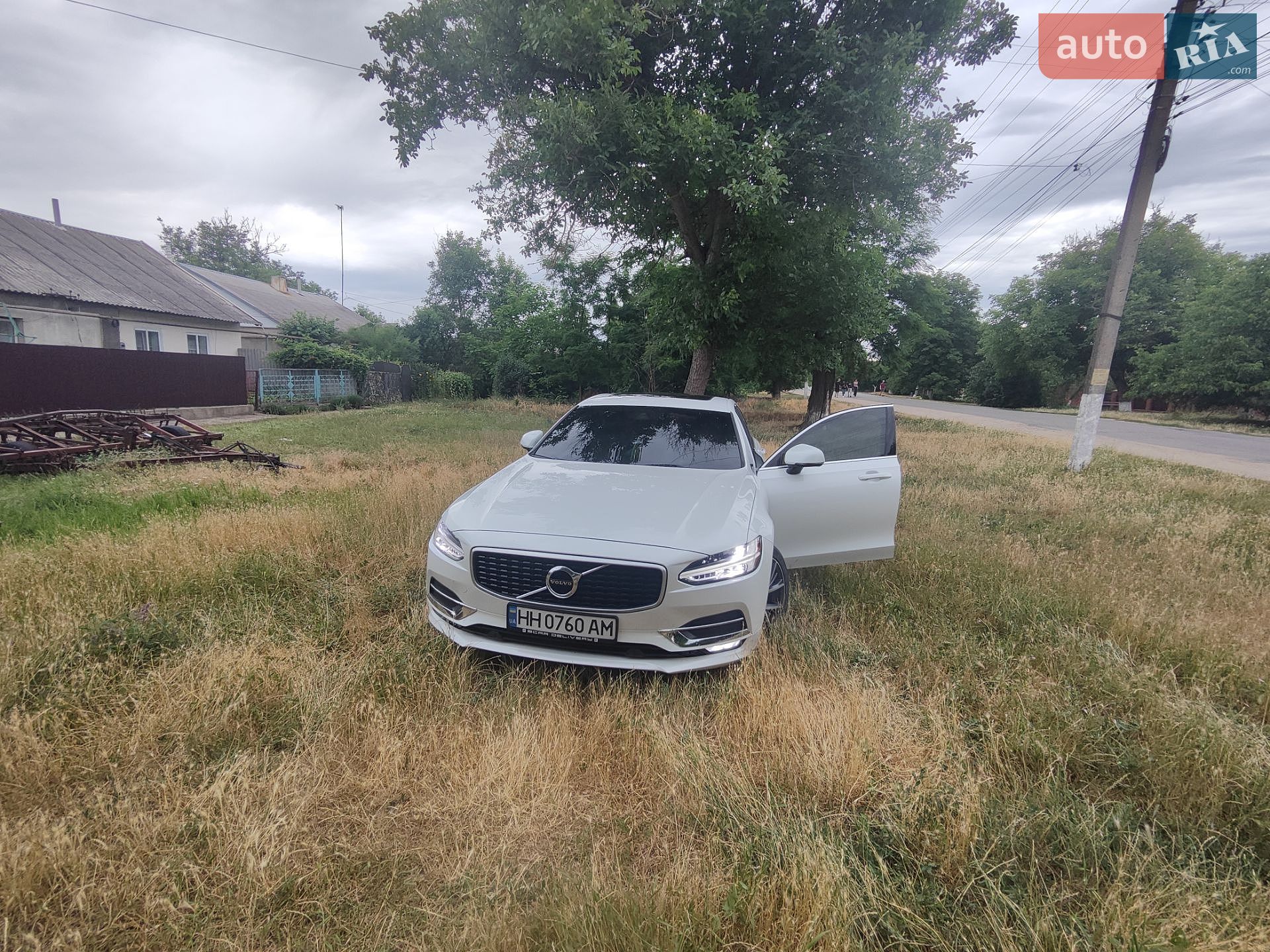 Volvo S90 2017 VIN LVY982MK1JP037731 фото оголошення 30 з 33