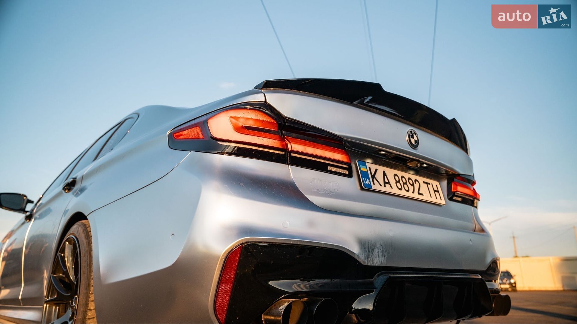 BMW 5 Series 2018 VIN WBAJE5C58JWA95562 фото оголошення 7 з 26