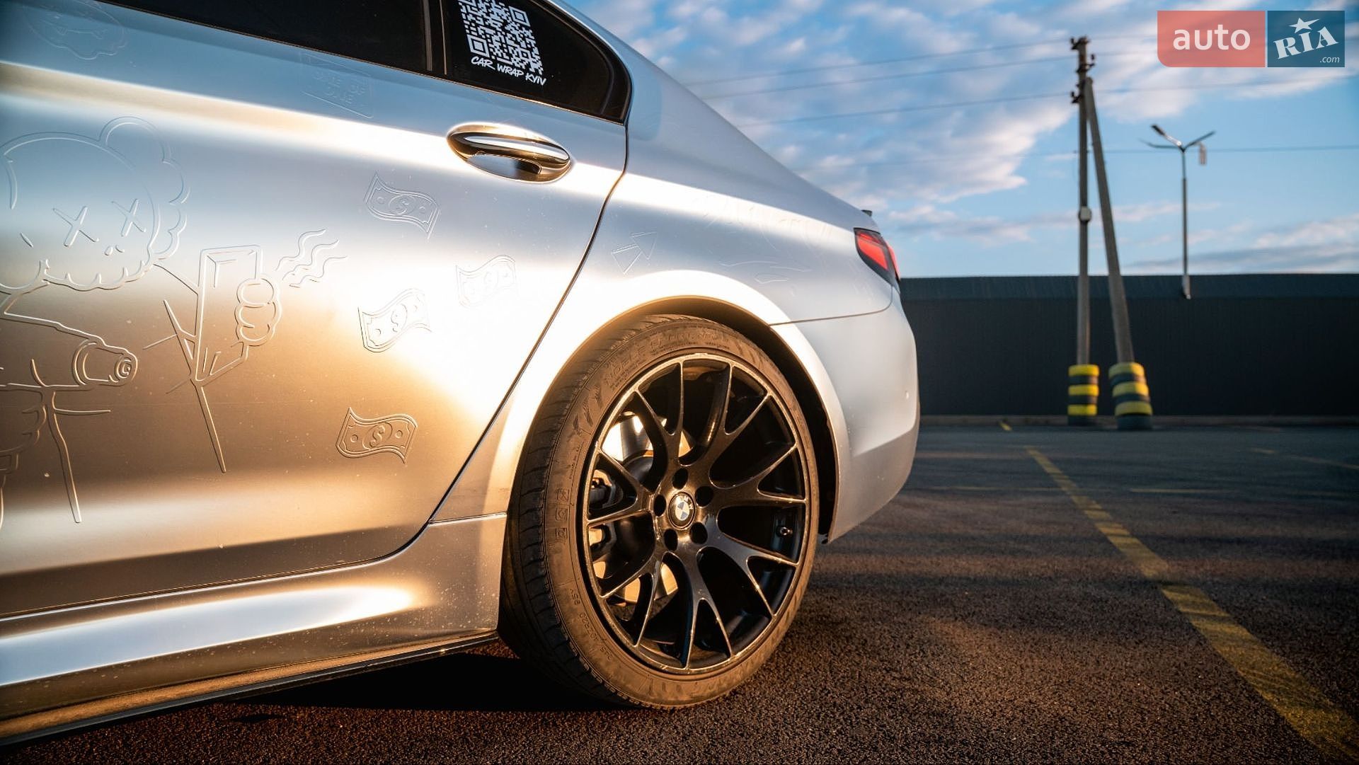 BMW 5 Series 2018 VIN WBAJE5C58JWA95562 фото оголошення 12 з 26