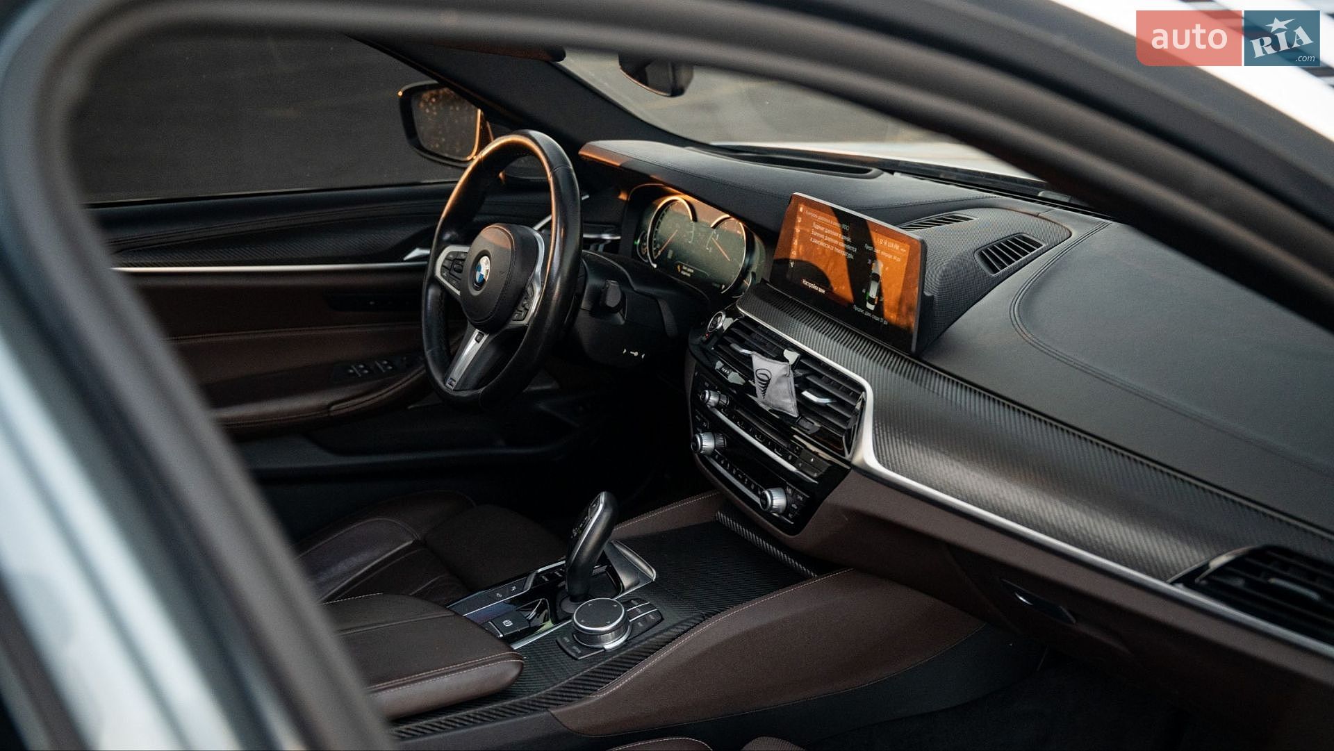 BMW 5 Series 2018 VIN WBAJE5C58JWA95562 фото оголошення 21 з 26