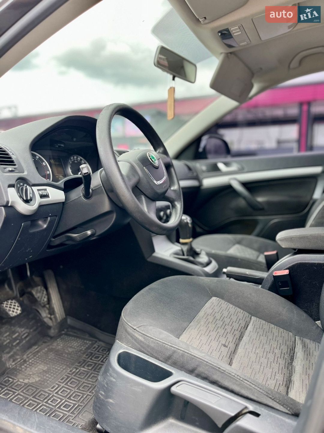 Skoda Octavia 2011 VIN TMBHJ61Z7C8020400 фото оголошення 46 з 77