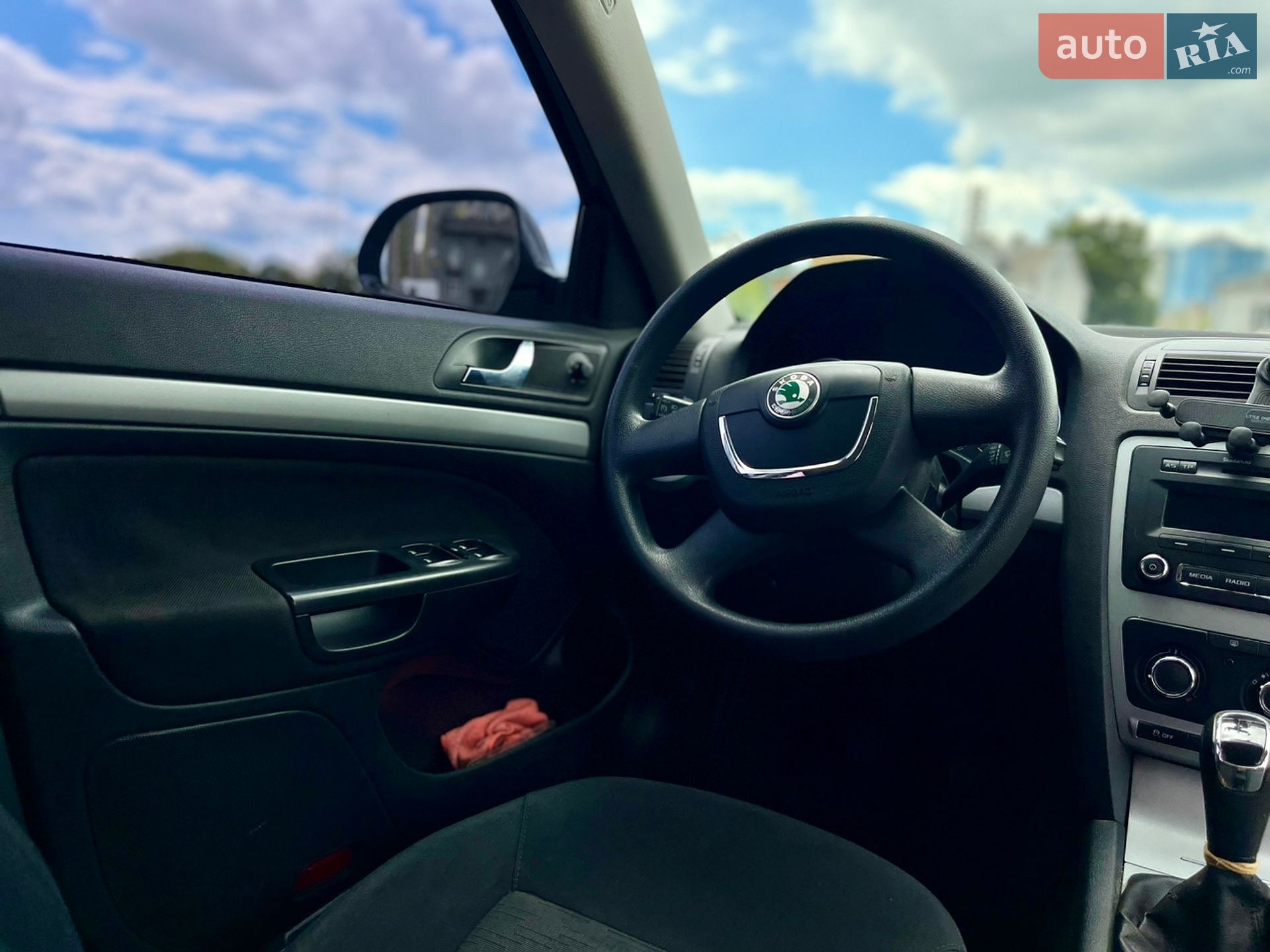 Skoda Octavia 2011 VIN TMBHJ61Z7C8020400 фото оголошення 47 з 77