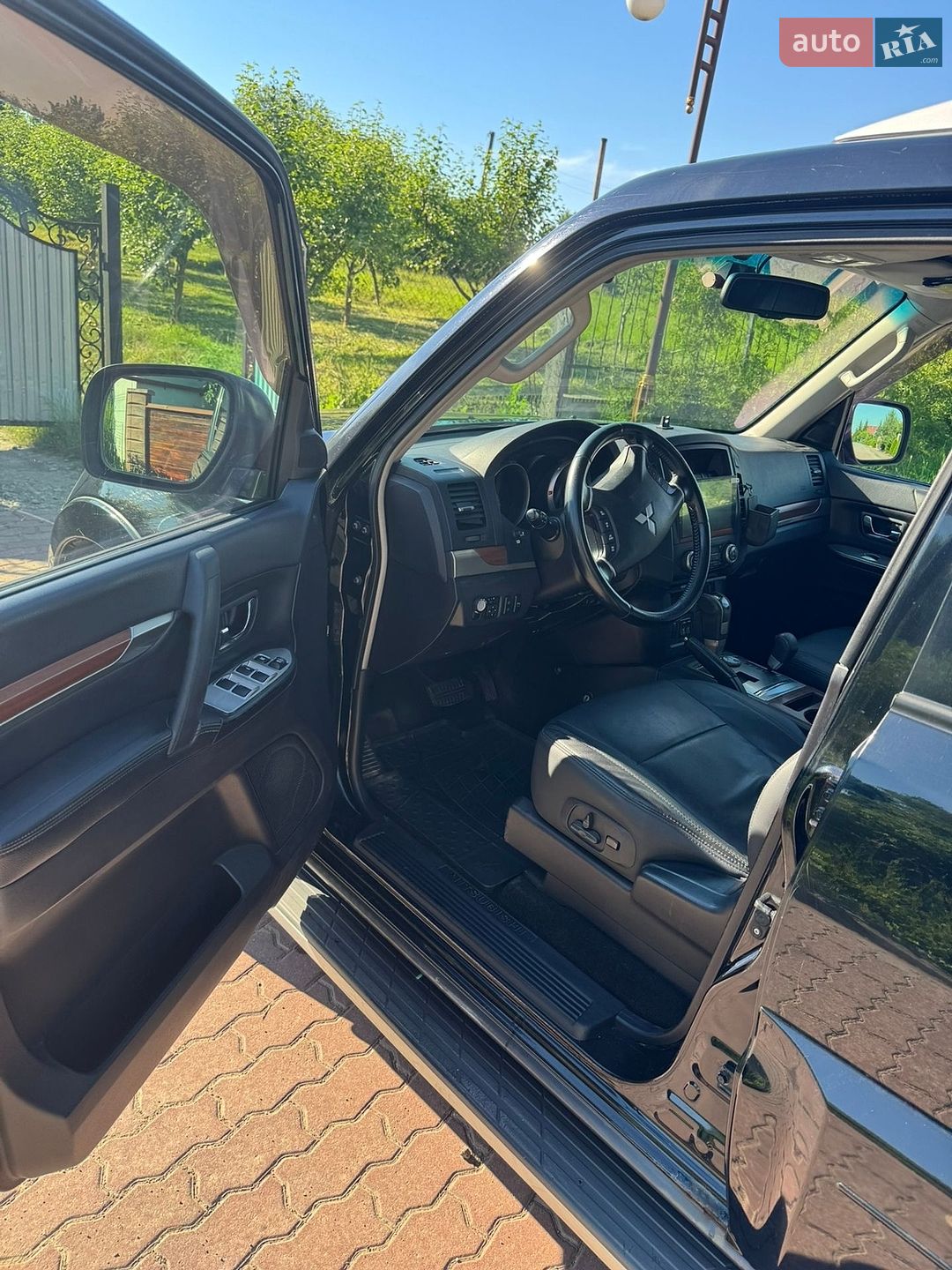 Mitsubishi Pajero Wagon 2009 VIN JMYLRV93W9J000322 фото оголошення 7 з 21