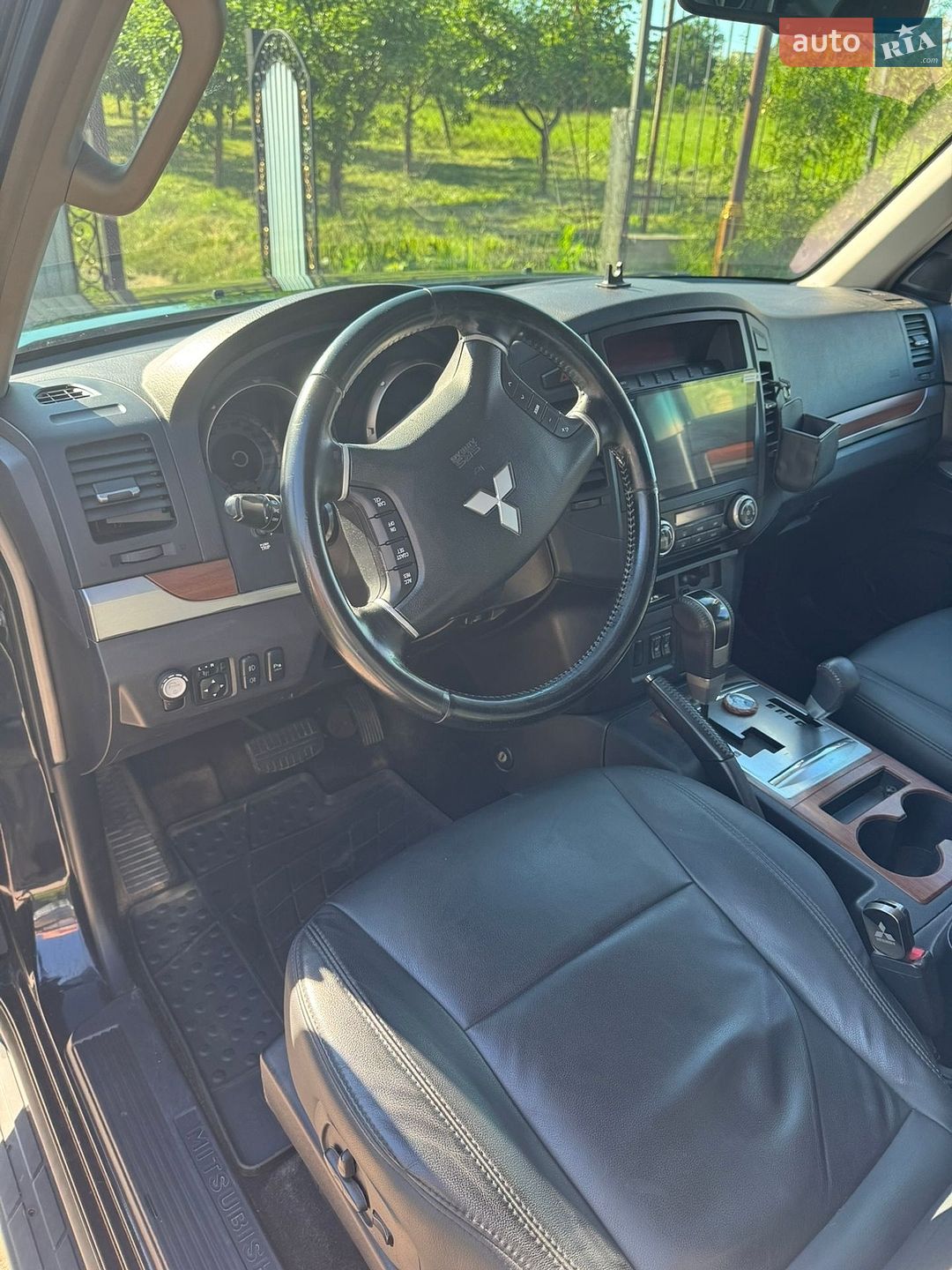 Mitsubishi Pajero Wagon 2009 VIN JMYLRV93W9J000322 фото оголошення 8 з 21