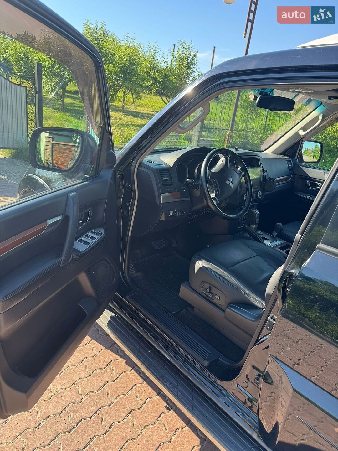 Mitsubishi Pajero Wagon 2009 VIN JMYLRV93W9J000322 фото оголошення 12 з 21