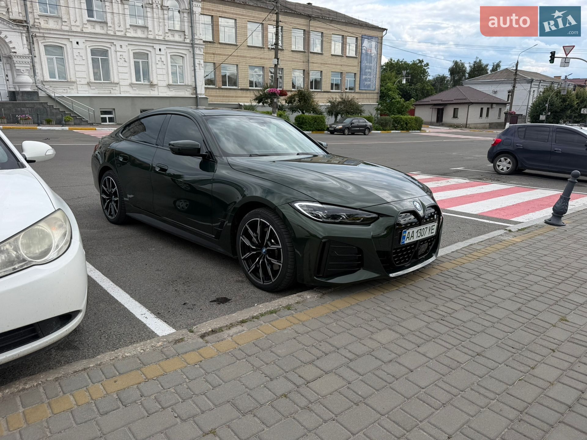 BMW i4 2023 VIN WBY73AW06RFS32808 фото оголошення 2 з 16