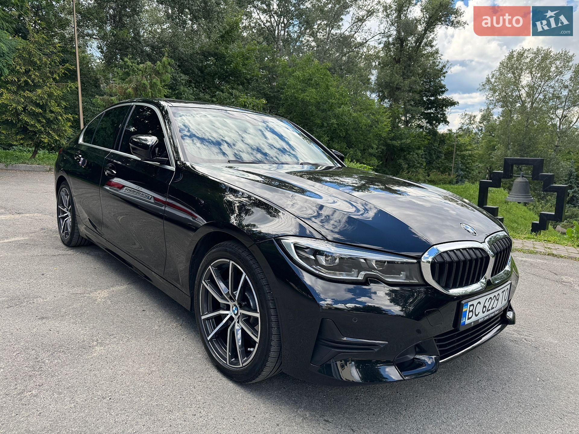BMW 3 Series 2021 VIN 3MW5P7J06M8C02472 фото оголошення 5 з 43
