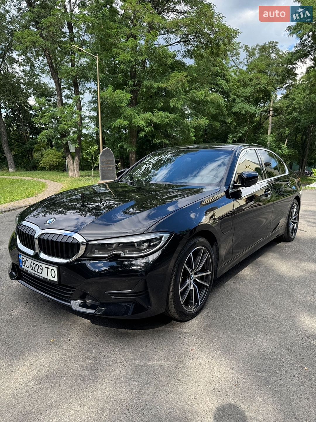 BMW 3 Series 2021 VIN 3MW5P7J06M8C02472 фото оголошення 14 з 43