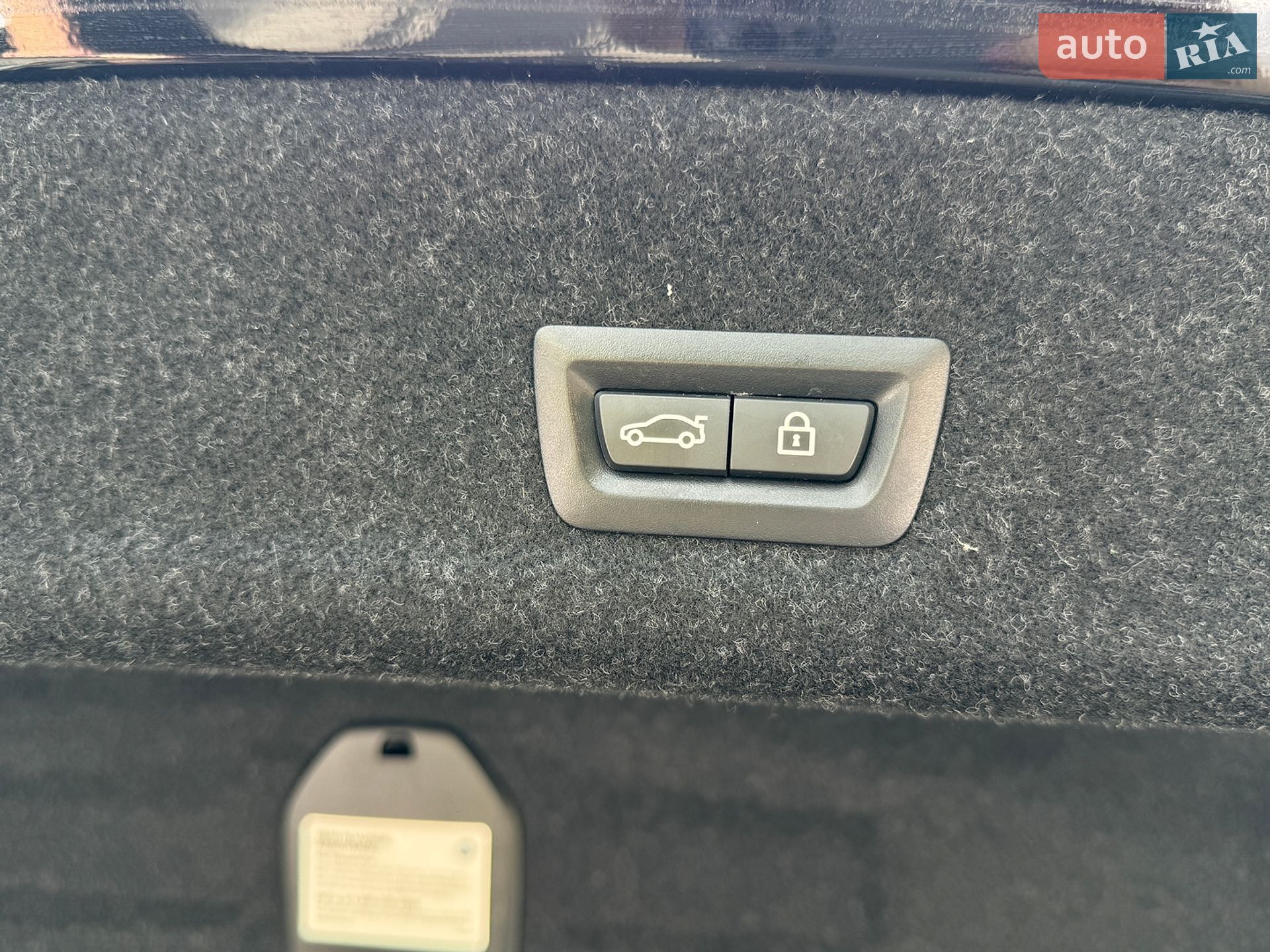 BMW 3 Series 2021 VIN 3MW5P7J06M8C02472 фото оголошення 34 з 43