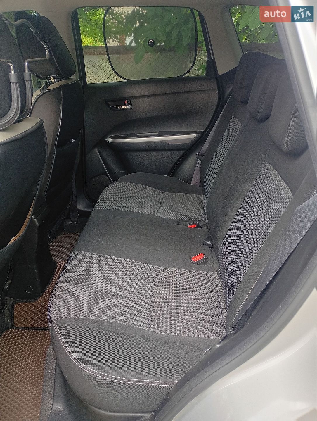 Suzuki Vitara 2019 VIN TSMLYD01S00670179 фото оголошення 8 з 14