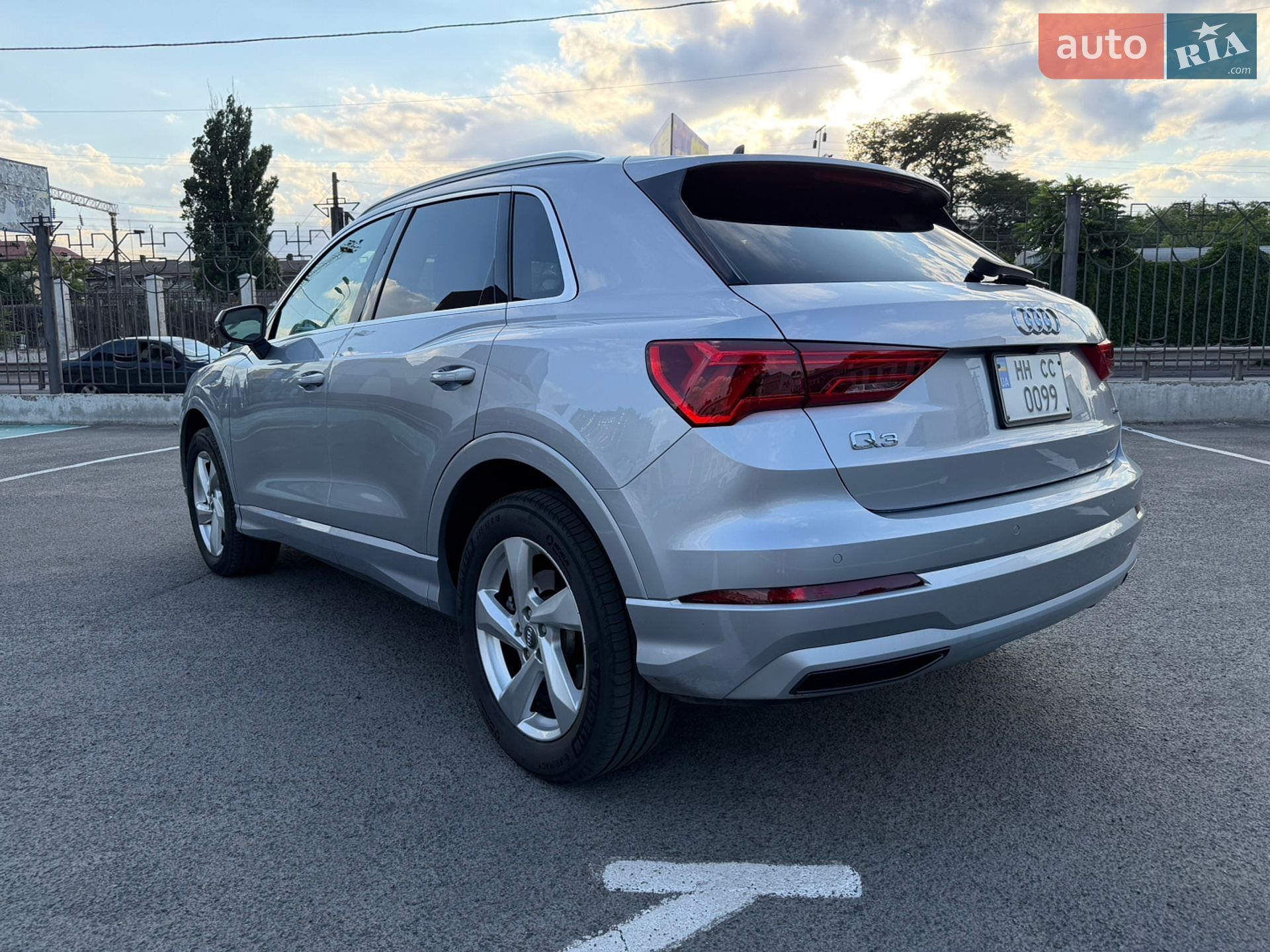Audi Q3 2019 VIN WA1AECF36L1003289 фото оголошення 6 з 29