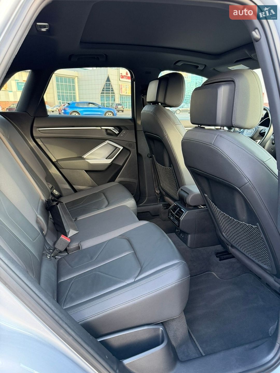 Audi Q3 2019 VIN WA1AECF36L1003289 фото оголошення 18 з 29